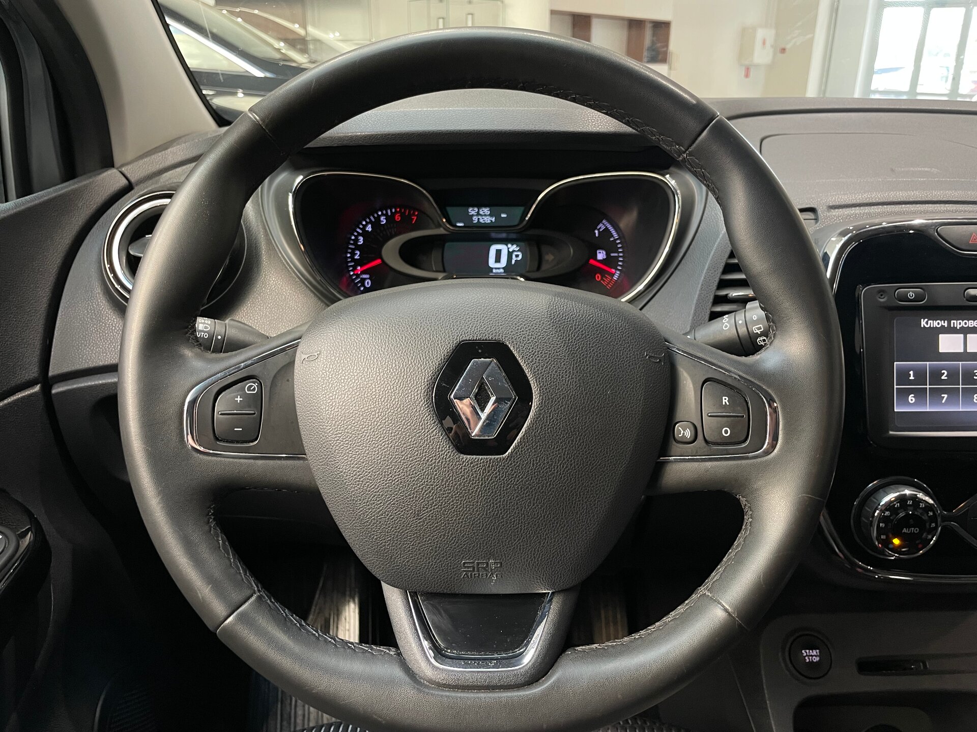 Автомобиль Renault Kaptur 2.0 AT (143 л.с.) 4WD - 16