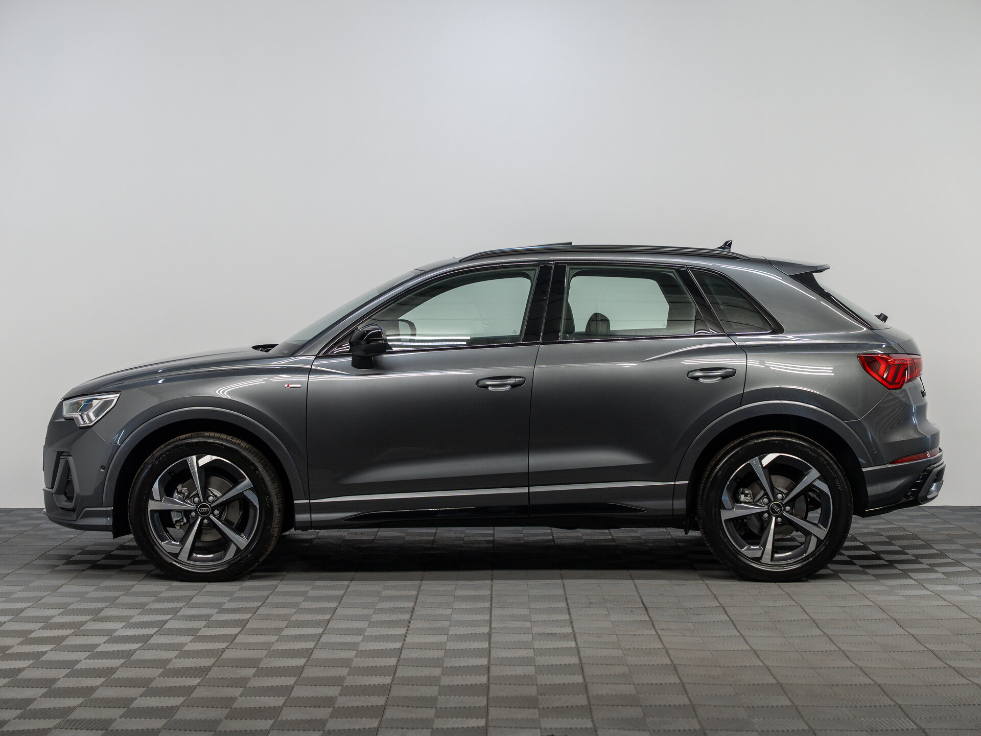 Автомобиль Audi Q3 35 TFSI 1.5 AMT (160 л.с.) - 8