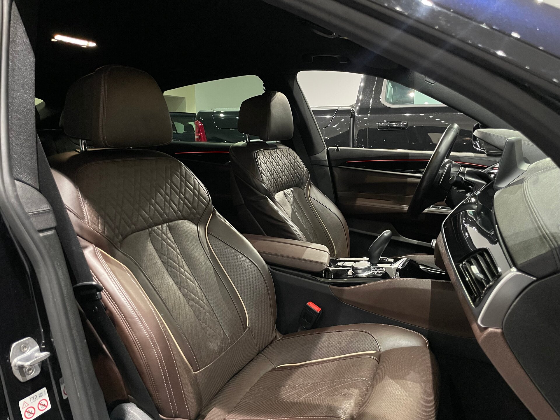 Автомобиль BMW 6 серии 640i xDrive 3.0 AT (340 л.с.) 4WD - 12