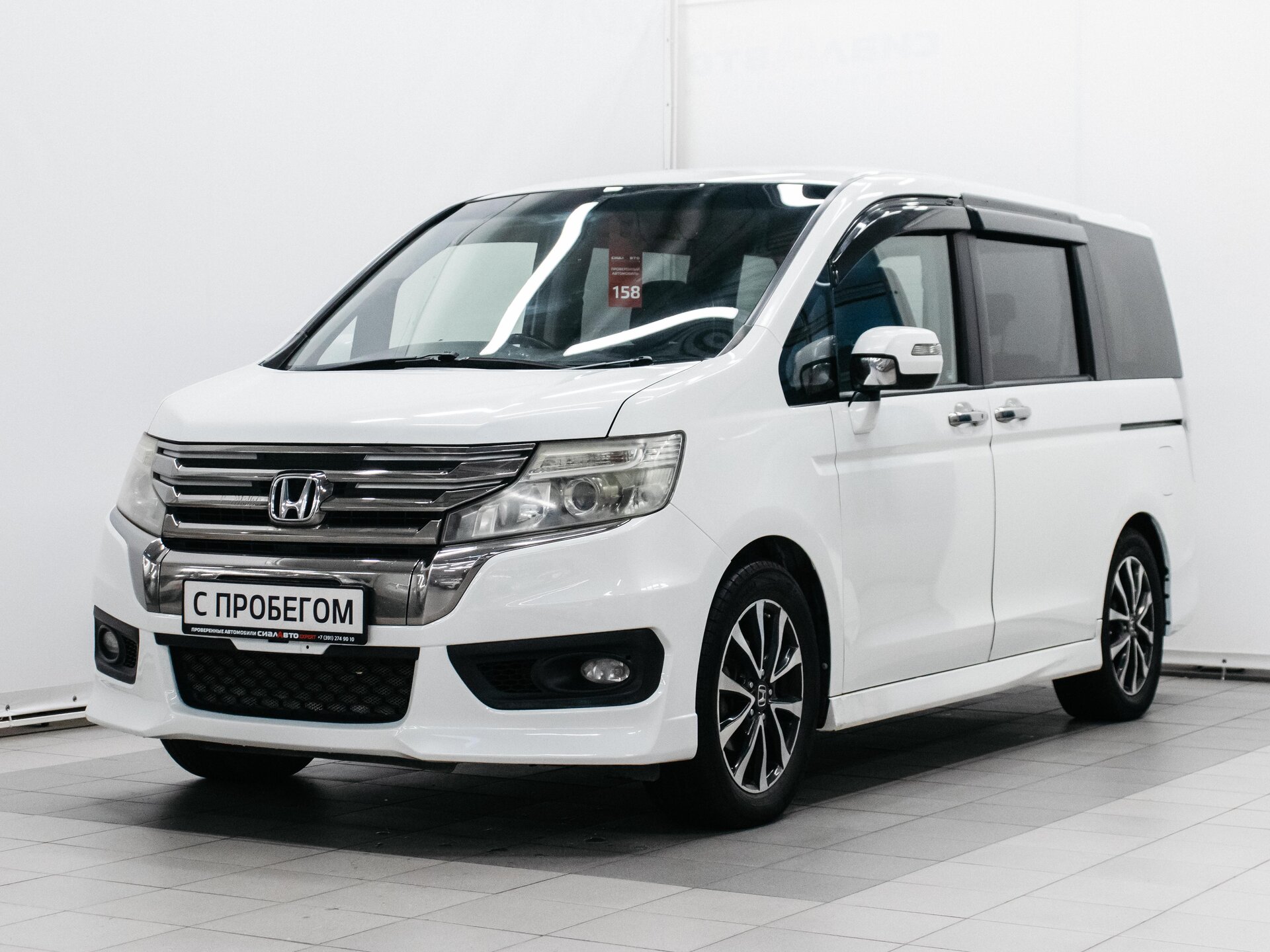 Honda Stepwgn 2012 1