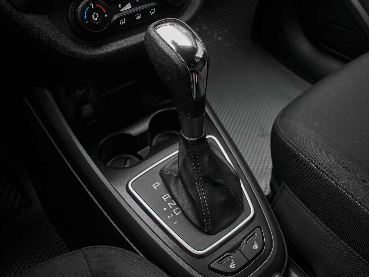 Купить Lada (ВАЗ) Vesta SW 1.6 CVT (113 л.с.), 2021 в Екатеренбурге