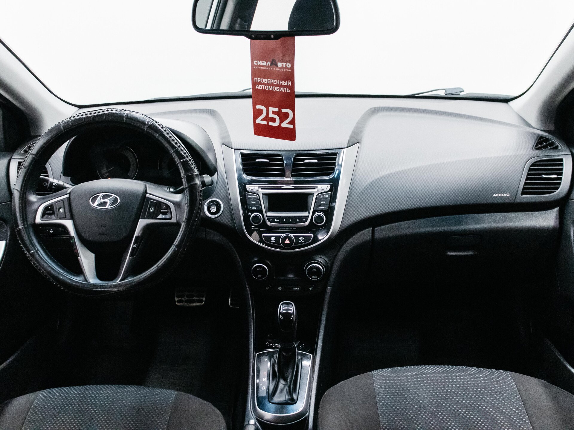 Hyundai Solaris 2015 13