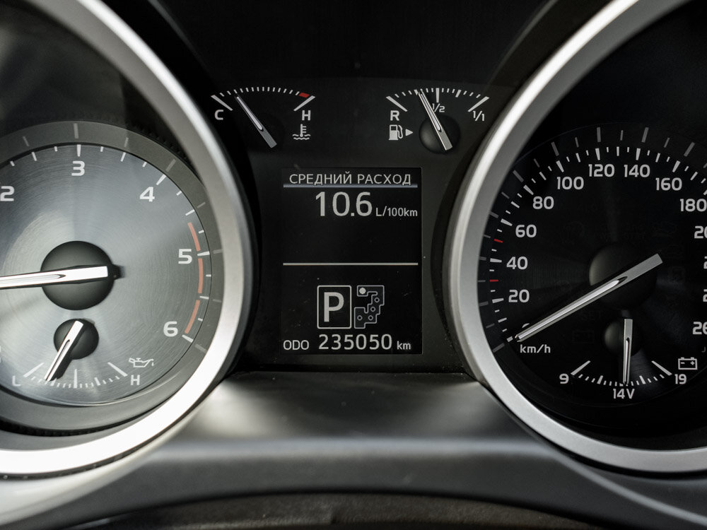 Купить Toyota Land Cruiser 4.5d AT (235 л.с.) 4WD, 2012 в Екатеренбурге