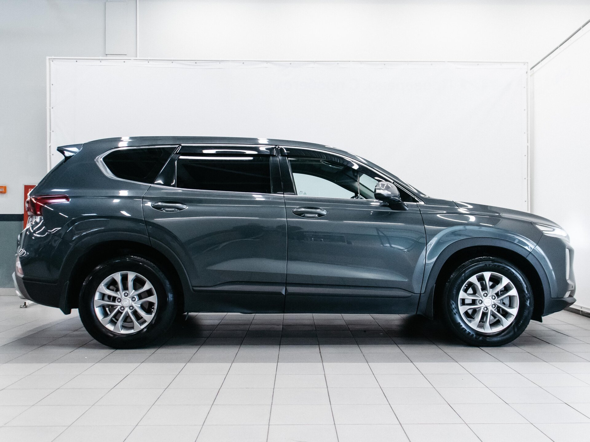 Hyundai Santa Fe 2019 6