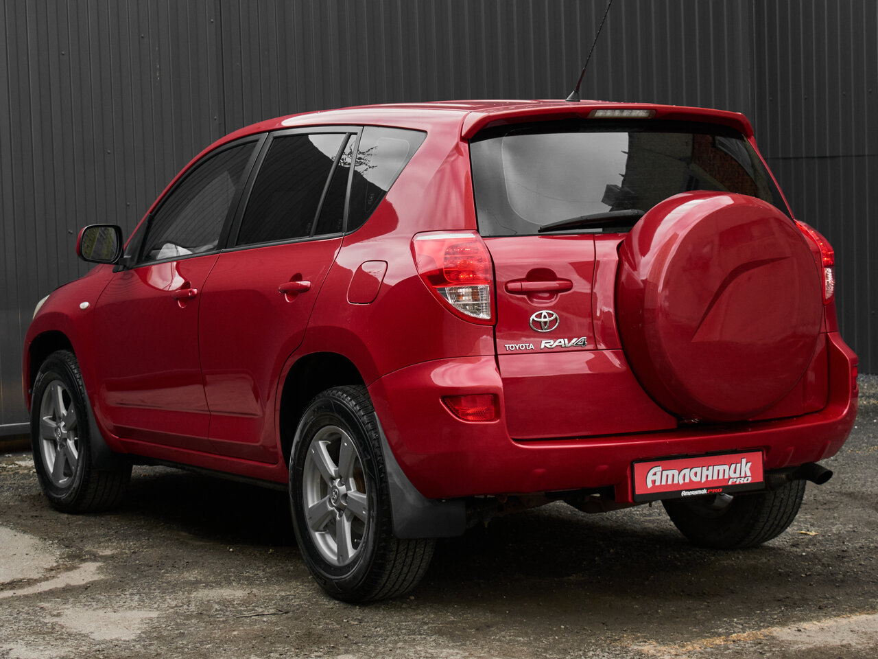 Купить Toyota RAV4 2.0 AT (152 л.с.) 4WD, 2006 в Екатеренбурге