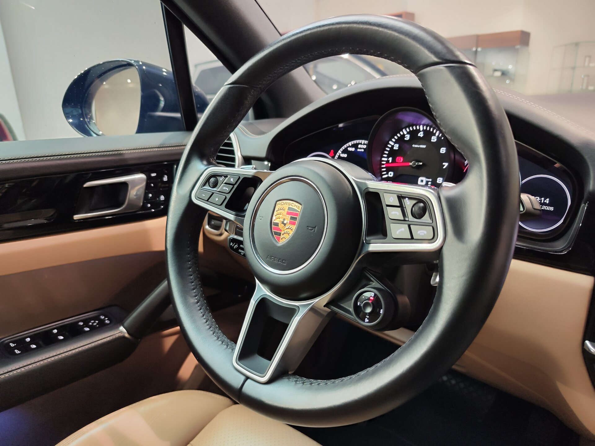 Автомобиль Porsche Cayenne 3.0 AT (340 л.с.) 4WD - 16