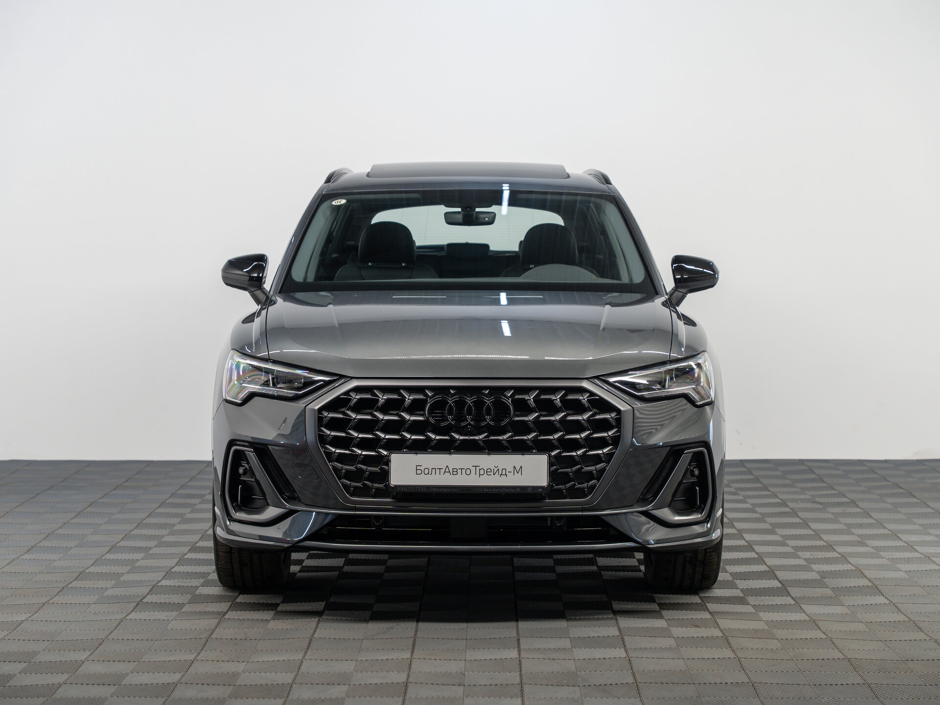 Автомобиль Audi Q3 35 TFSI 1.5 AMT (160 л.с.) - 2