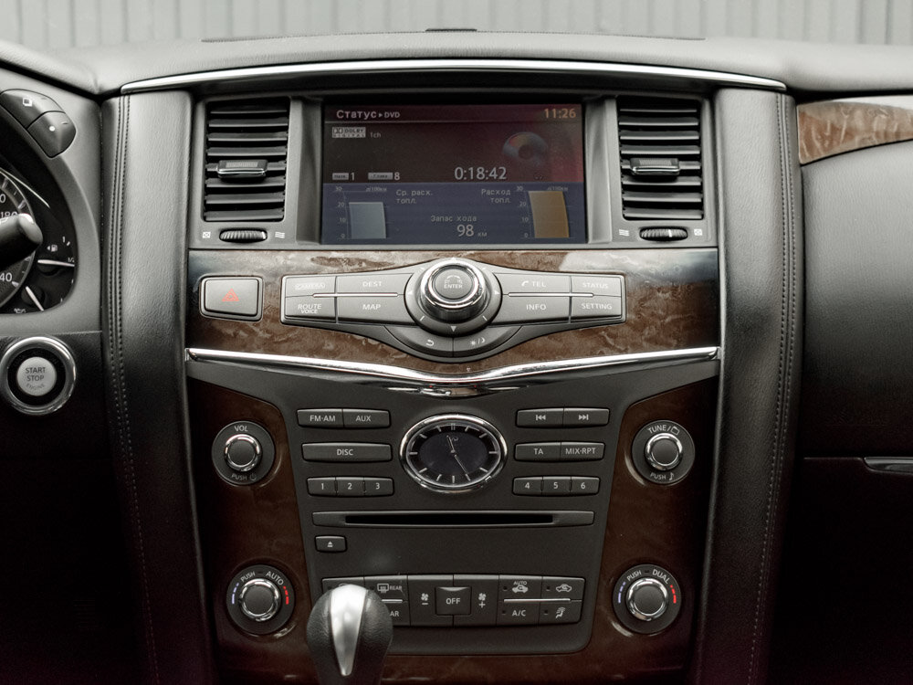 Купить Infiniti QX56 5.6 AT (405 л.с.) 4WD, 2011 в Екатеренбурге