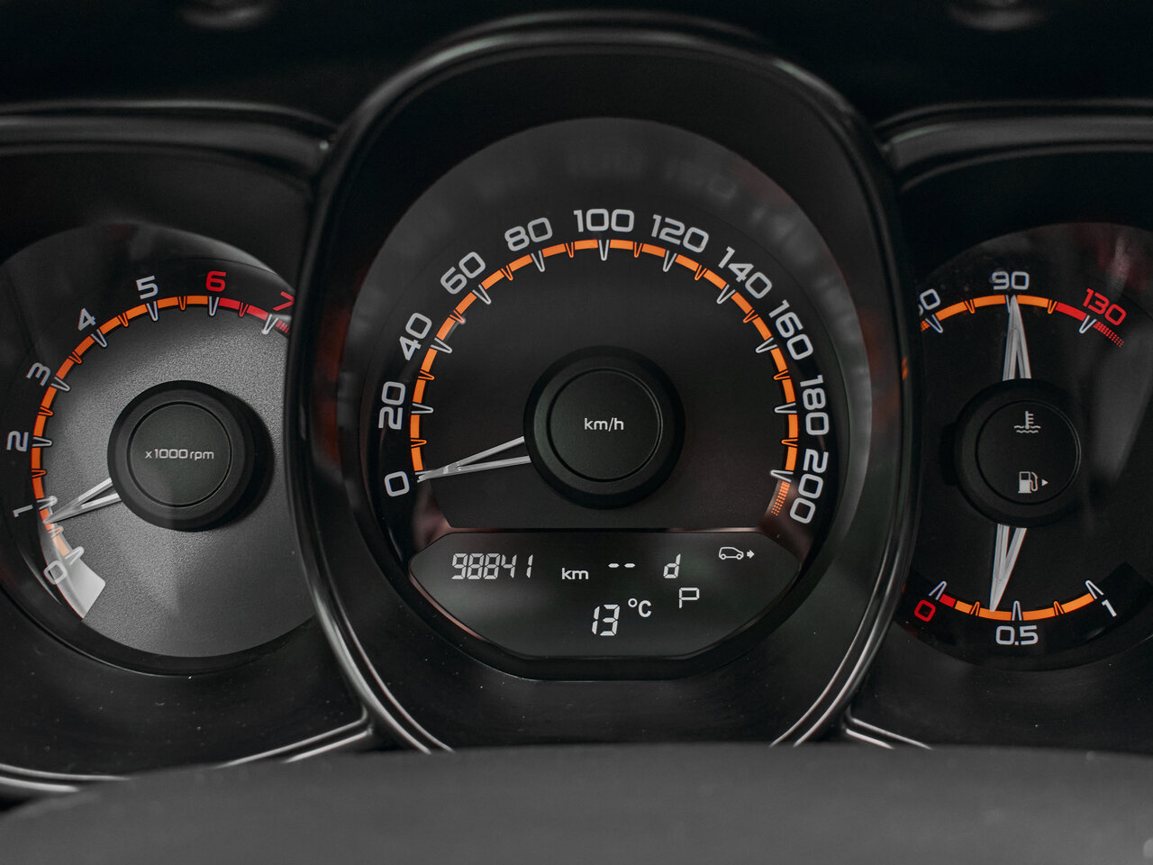 Купить Lada (ВАЗ) Vesta SW 1.6 CVT (113 л.с.), 2021 в Екатеренбурге