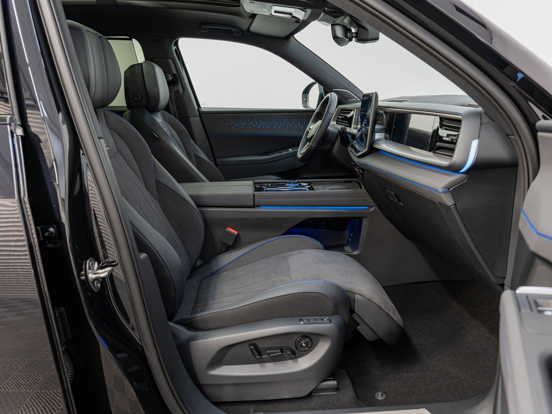 Автомобиль Volkswagen Teramont Pro 2.0 AMT (272 л.с.) 4WD - 10