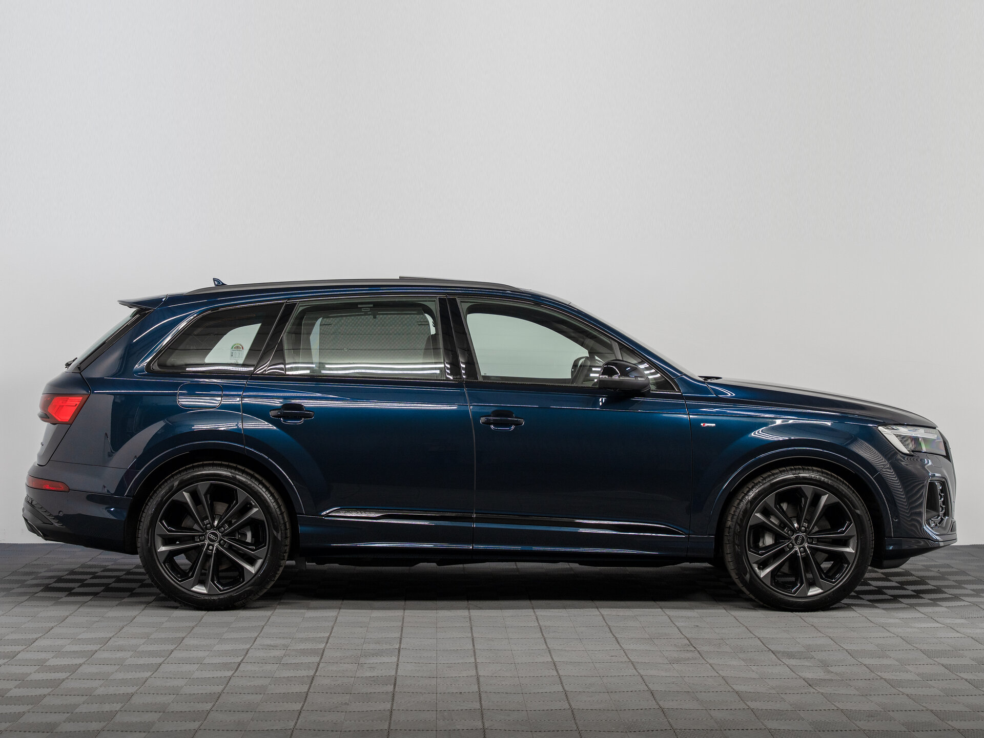 Автомобиль Audi Q7 50 TDI 3.0d AT (286 л.с.) 4WD - 8