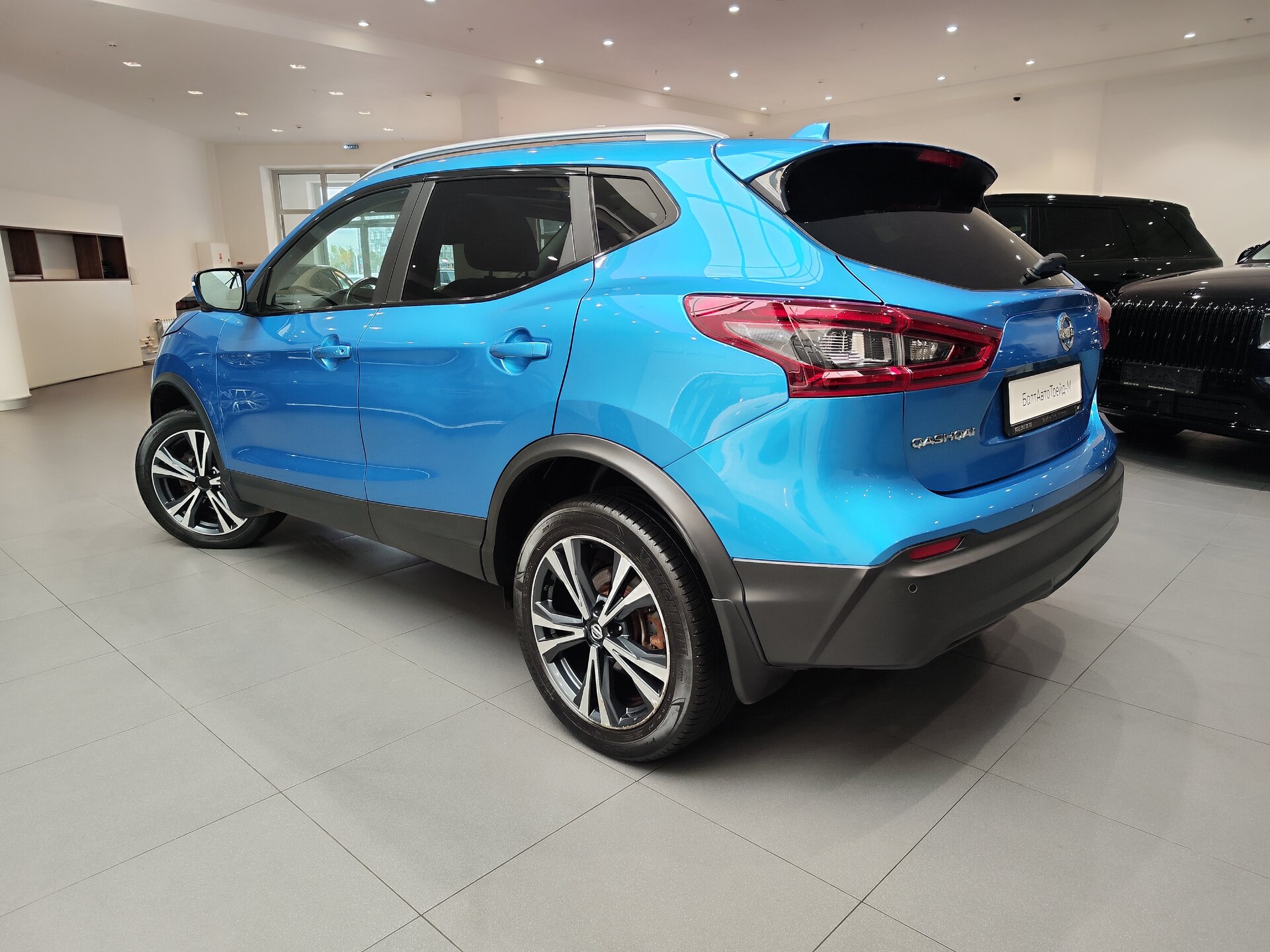 Автомобиль Nissan Qashqai 2.0 CVT (144 л.с.) 4WD - 4