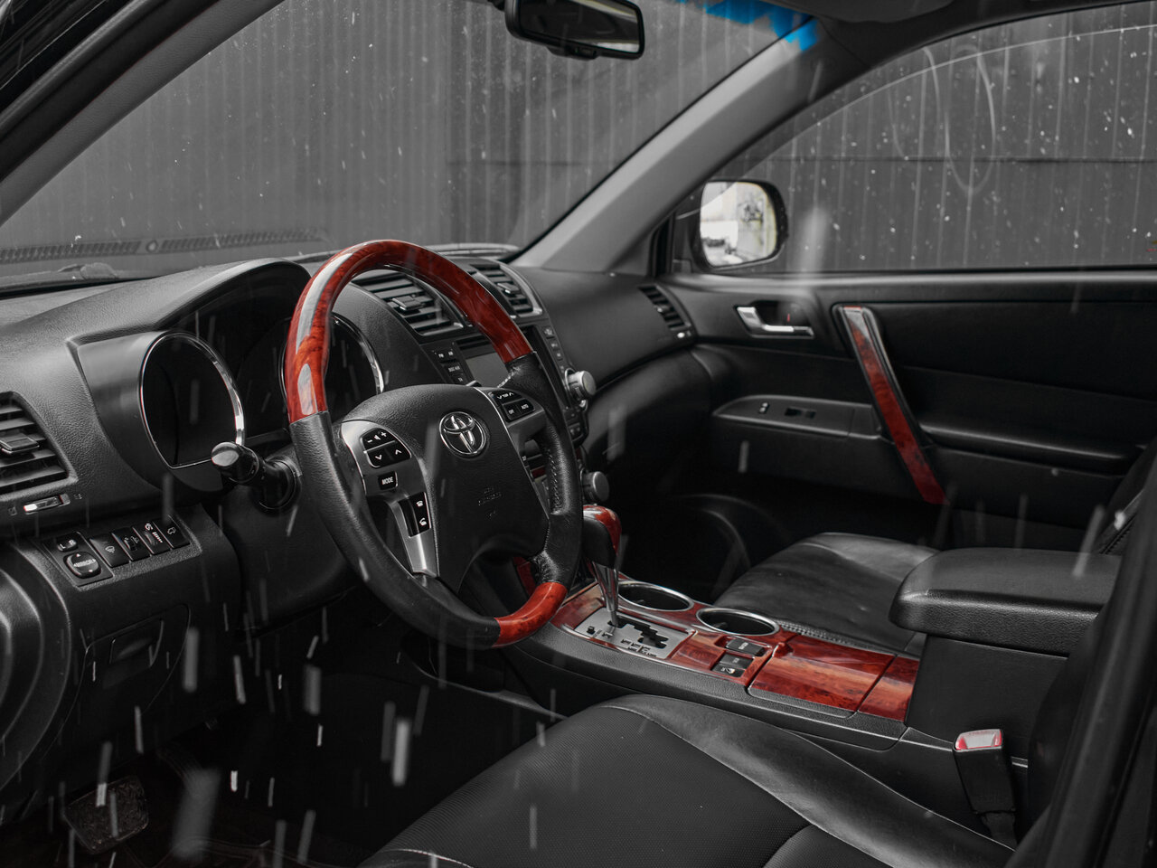 Купить Toyota Highlander 3.5 AT (273 л.с.) 4WD, 2013 в Екатеренбурге