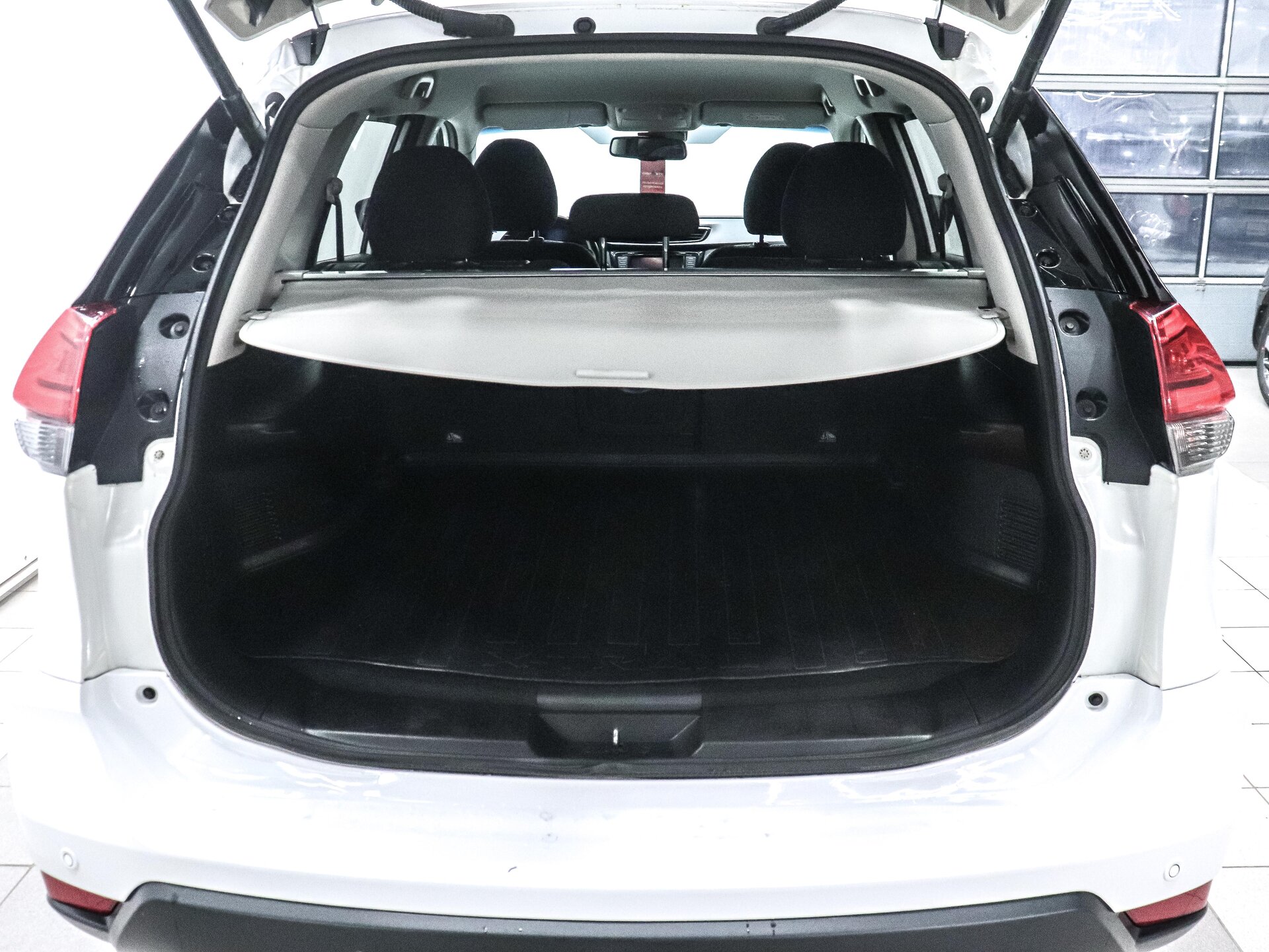 Nissan X-Trail 2019 27