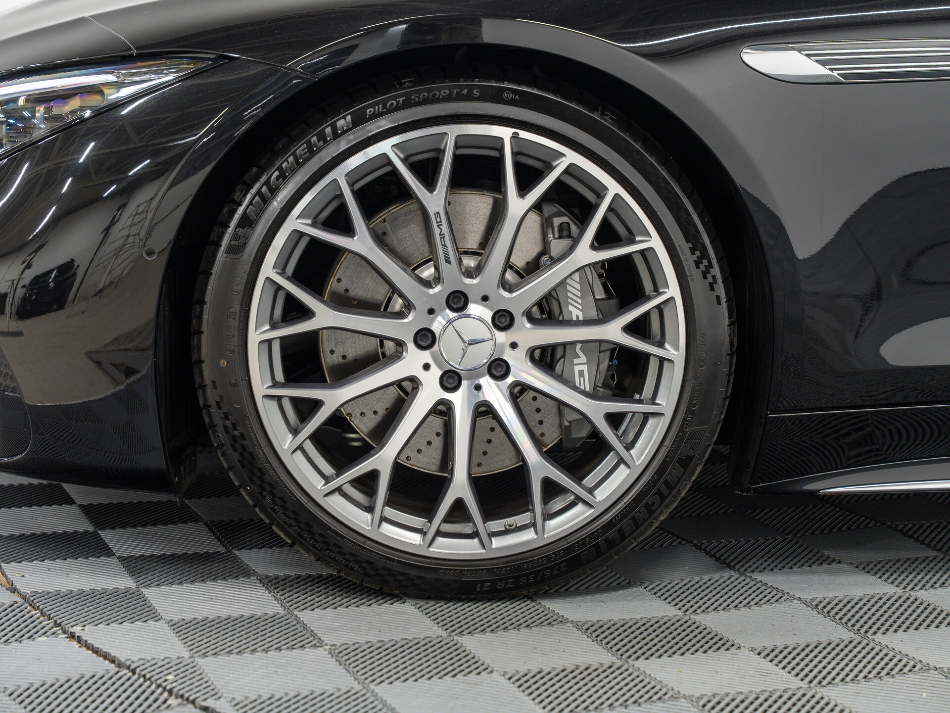 Автомобиль Mercedes-Benz SL-Класс AMG 43 AMG 2.0 AT (381 л.с.) - 4