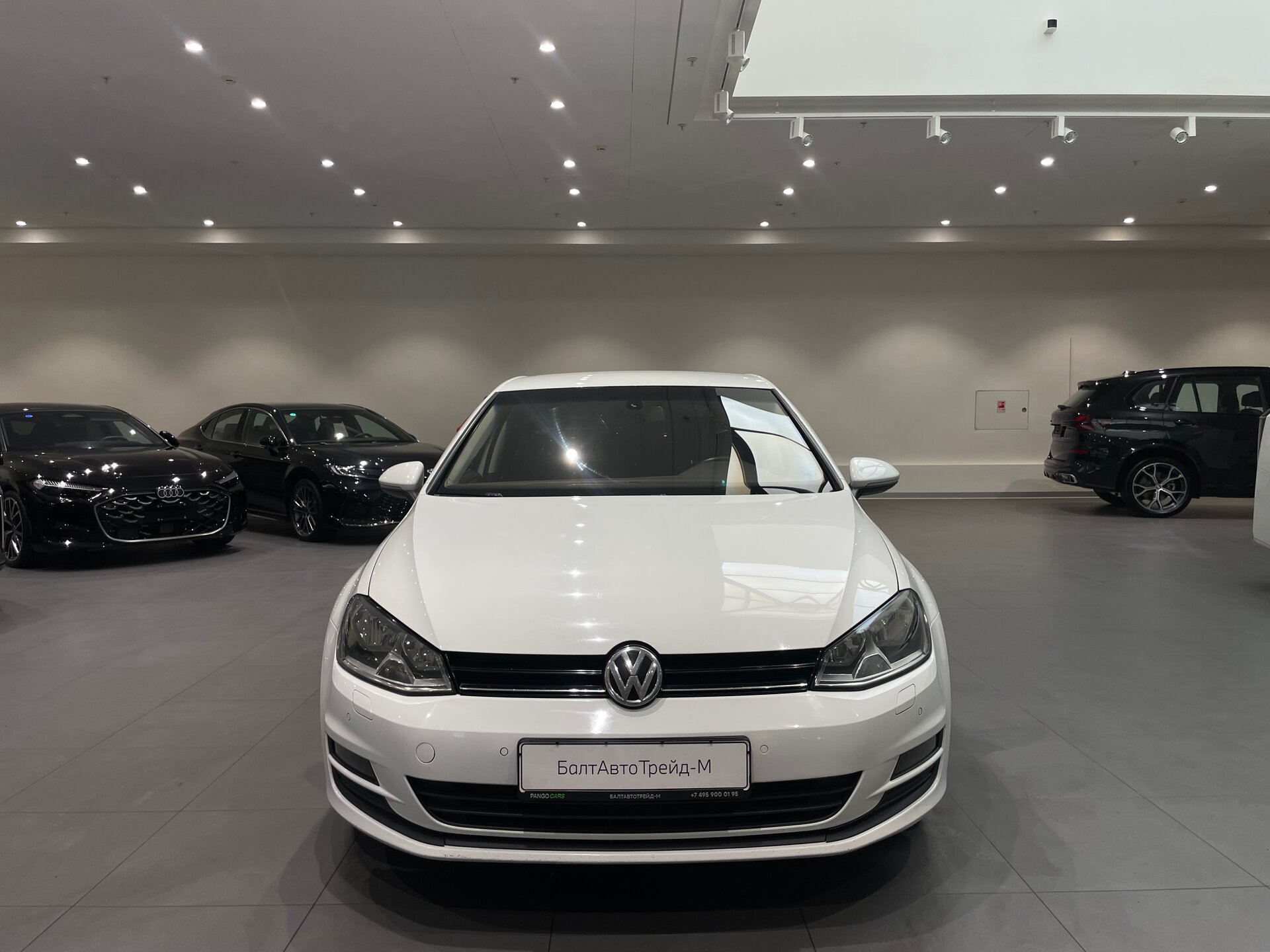 Автомобиль Volkswagen Golf 1.4 AMT (122 л.с.) - 2