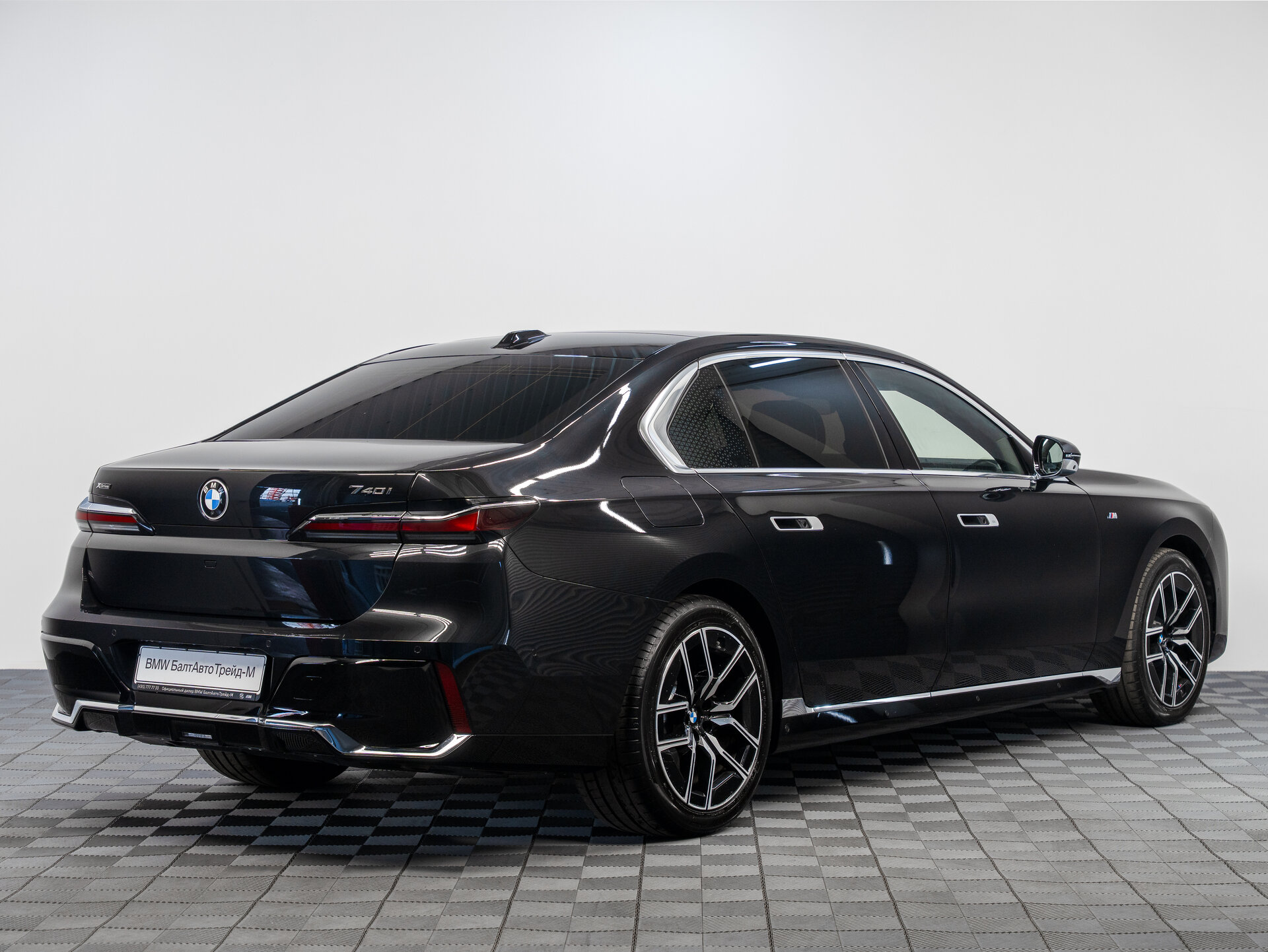 Автомобиль BMW 7 серии 740i xDrive 3.0 AT (380 л.с.) 4WD - 2