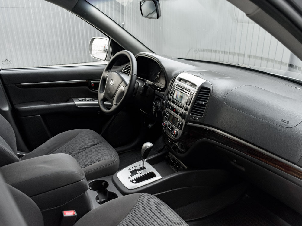 Купить Hyundai Santa Fe 2.4 AT (174 л.с.) 4WD, 2011 в Екатеренбурге