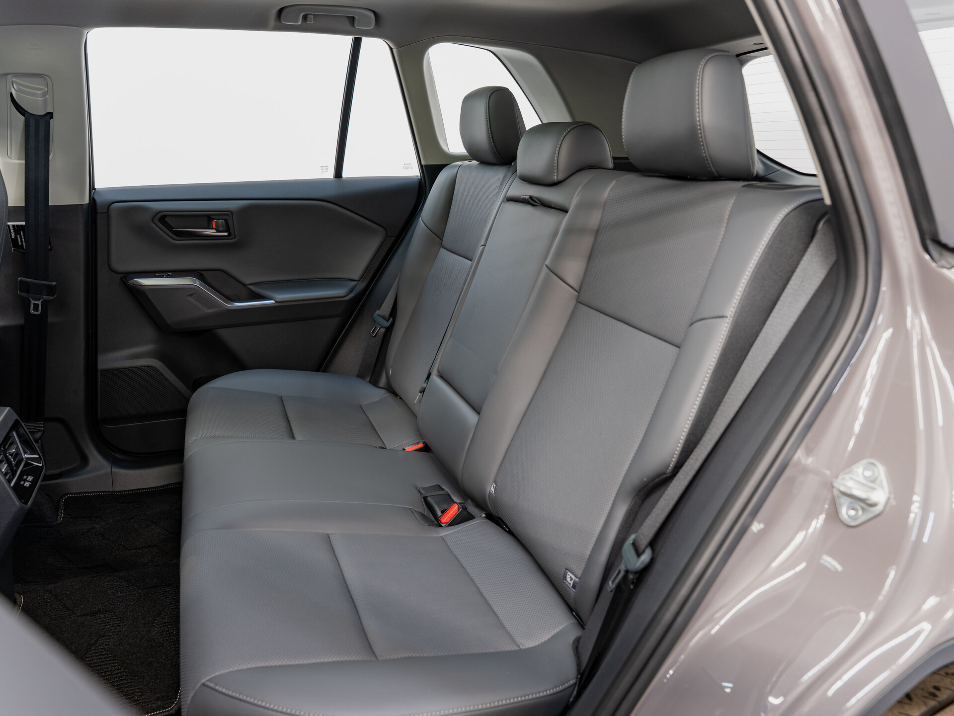 Автомобиль Toyota RAV4 2.0 CVT (171 л.с.) 4WD - 19