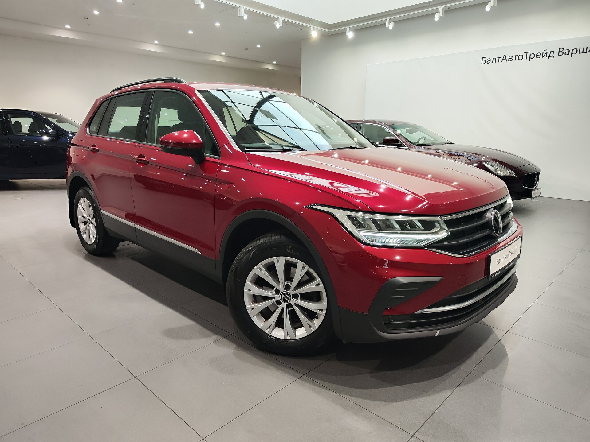 Автомобиль Volkswagen Tiguan 1.4 AMT (150 л.с.) - 3
