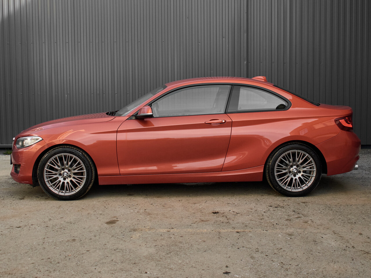 Купить BMW 2 серии 220i 2.0 AT (184 л.с.), 2014 в Екатеренбурге