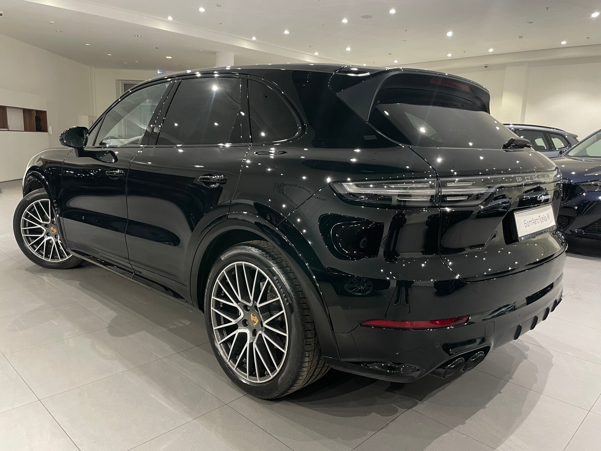 Автомобиль Porsche Cayenne 3.0 AT (340 л.с.) 4WD - 4