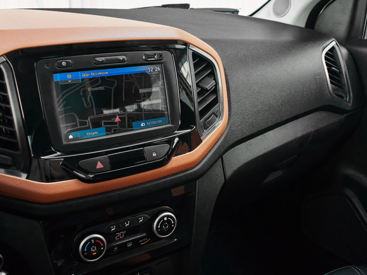 Купить Lada (ВАЗ) XRAY Cross 1.6 CVT (113 л.с.), 2019 в Екатеренбурге