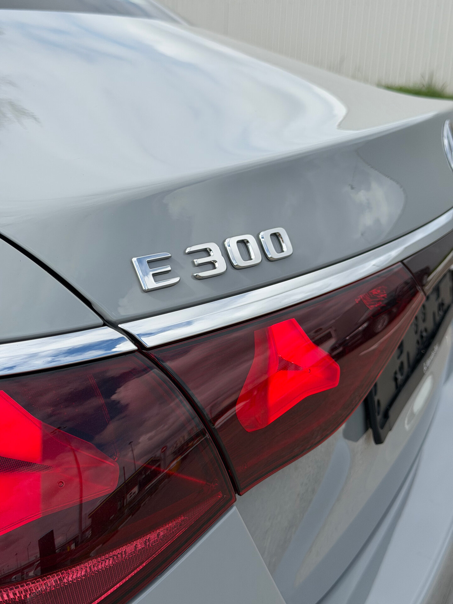 Автомобиль Mercedes-Benz E-Класс 300 2.0 AT (258 л.с.) 4WD - 15