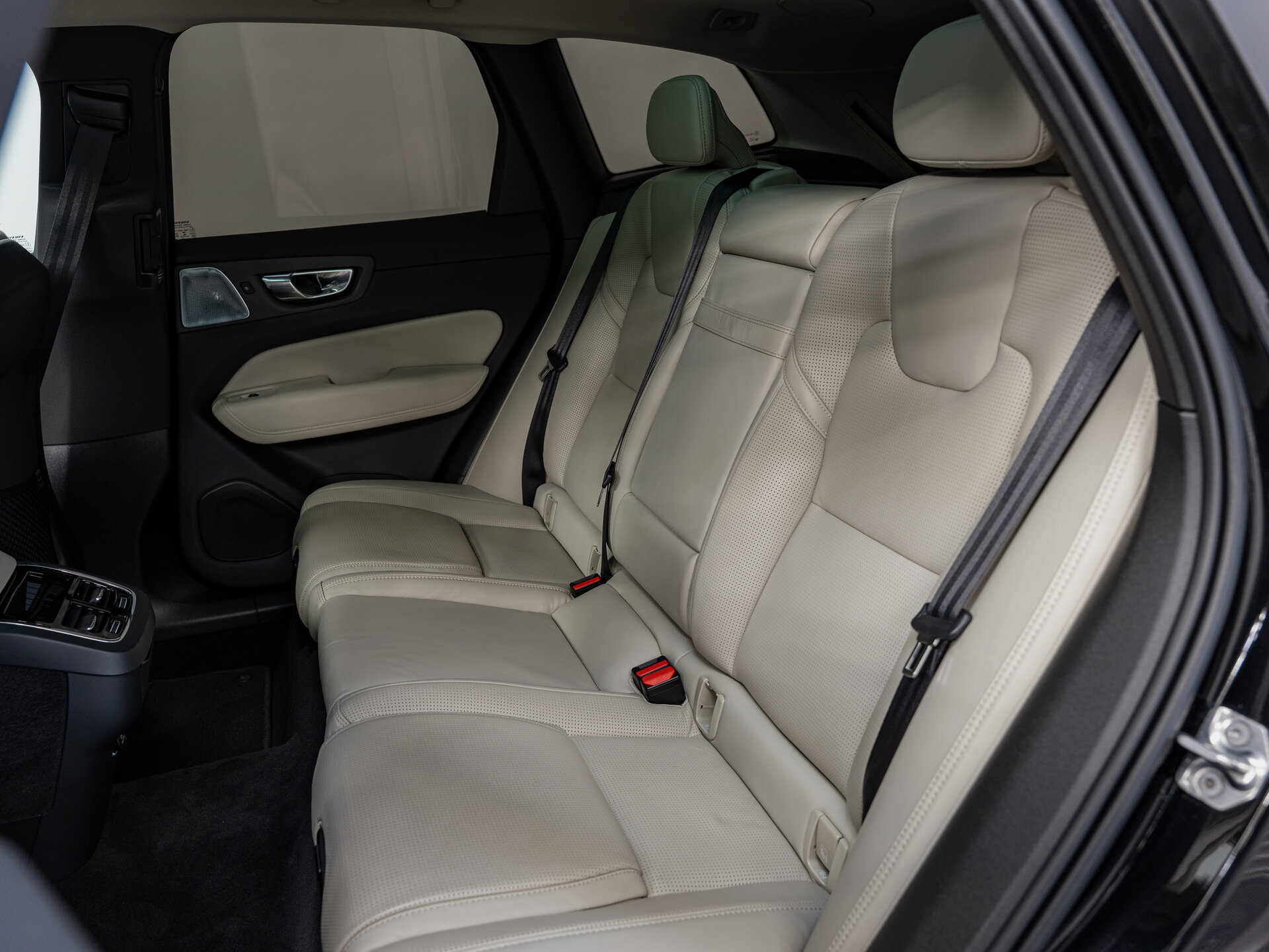 Автомобиль Volvo XC60 2.0d AT (190 л.с.) 4WD - 20