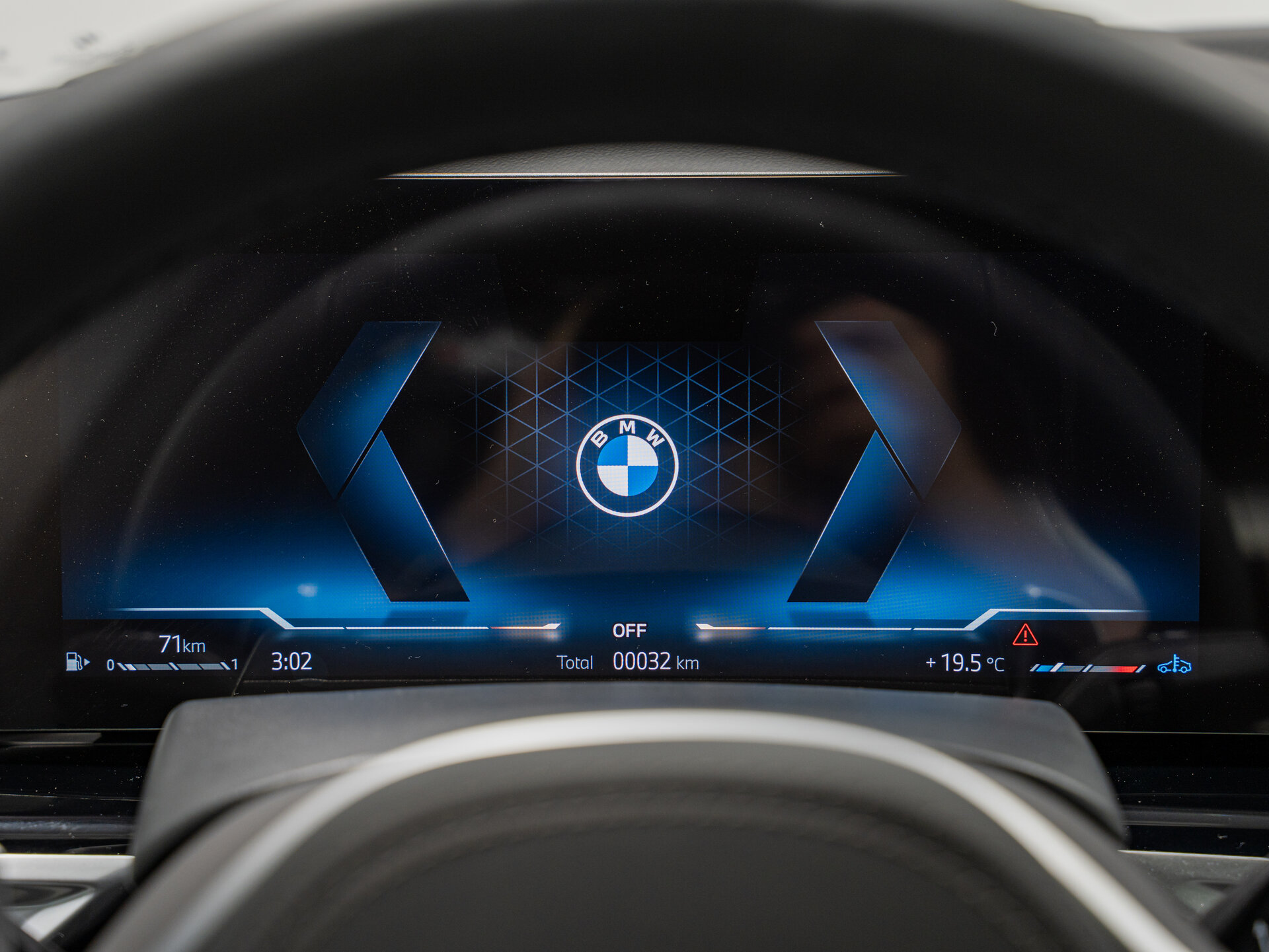 Автомобиль BMW X6 40i 3.0 AT (381 л.с.) 4WD - 17