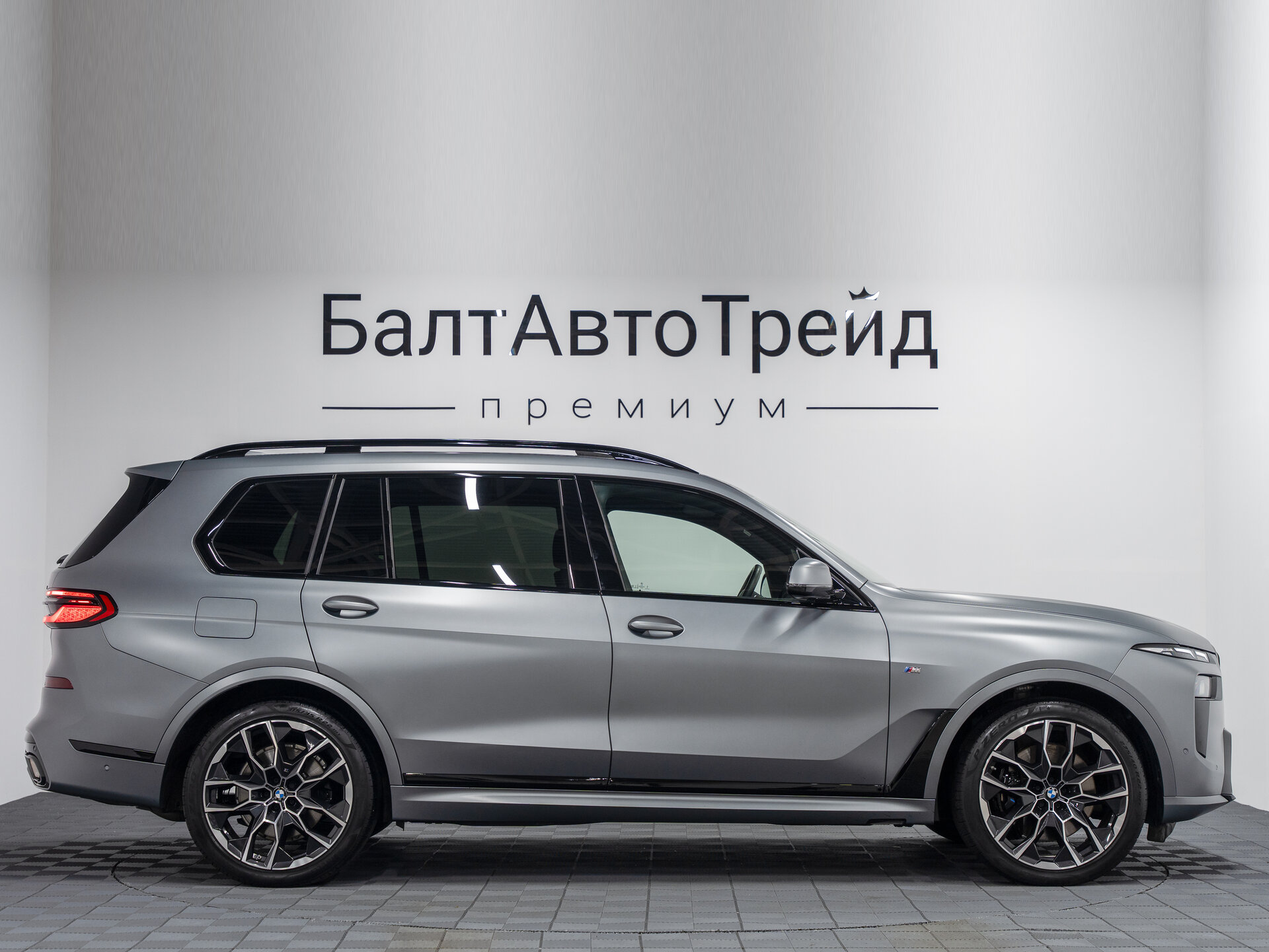 Автомобиль BMW X7 40d 3.0d AT (340 л.с.) 4WD - 6