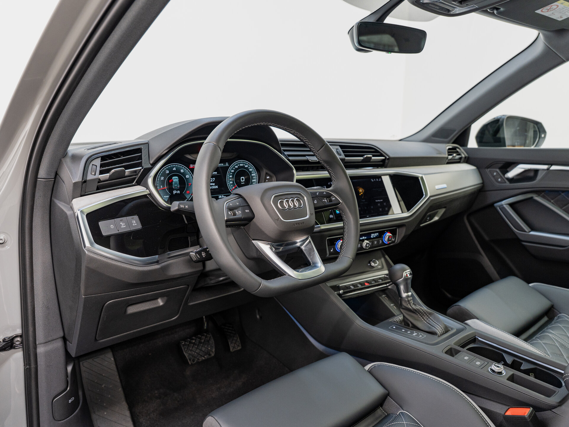 Автомобиль Audi Q3 35 TFSI 1.5 AMT (160 л.с.) - 9