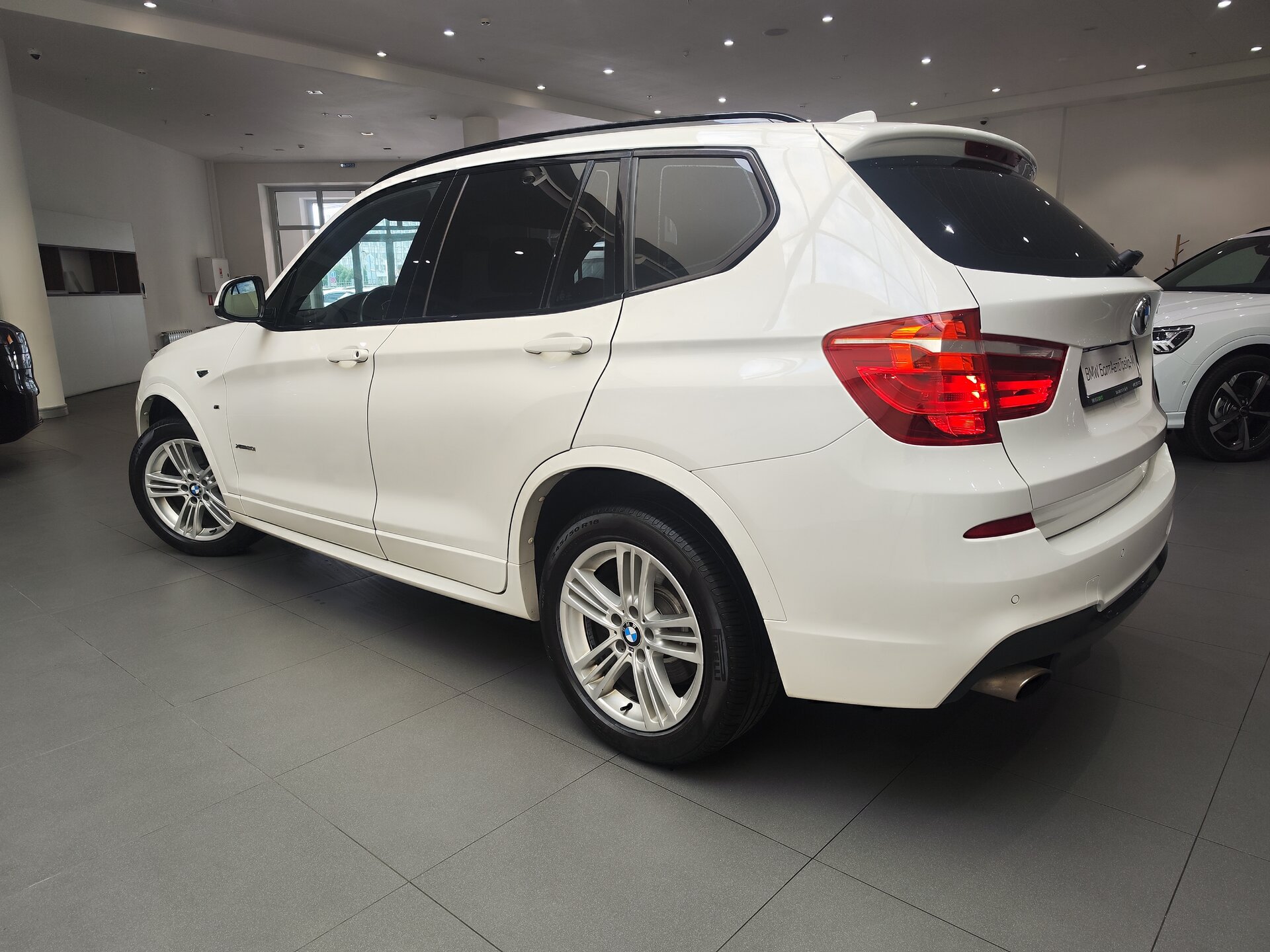 Автомобиль BMW X3 20i xDrive 2.0 AT (184 л.с.) 4WD - 4