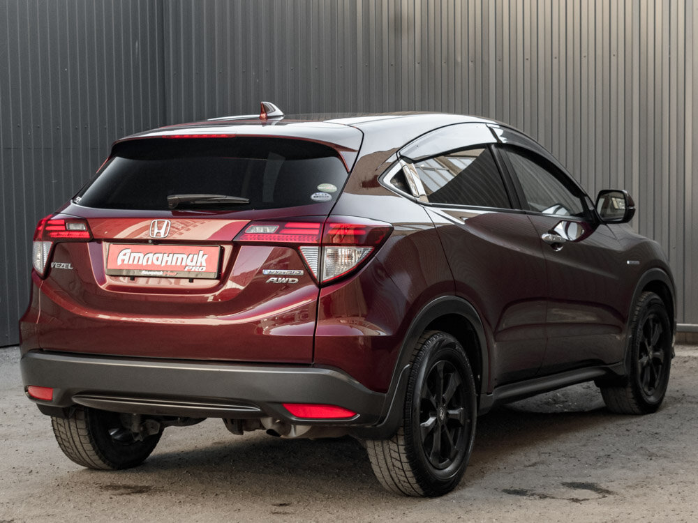 Купить Honda Vezel 1.5hyb AMT (152 л.с.) 4WD, 2014 в Екатеренбурге