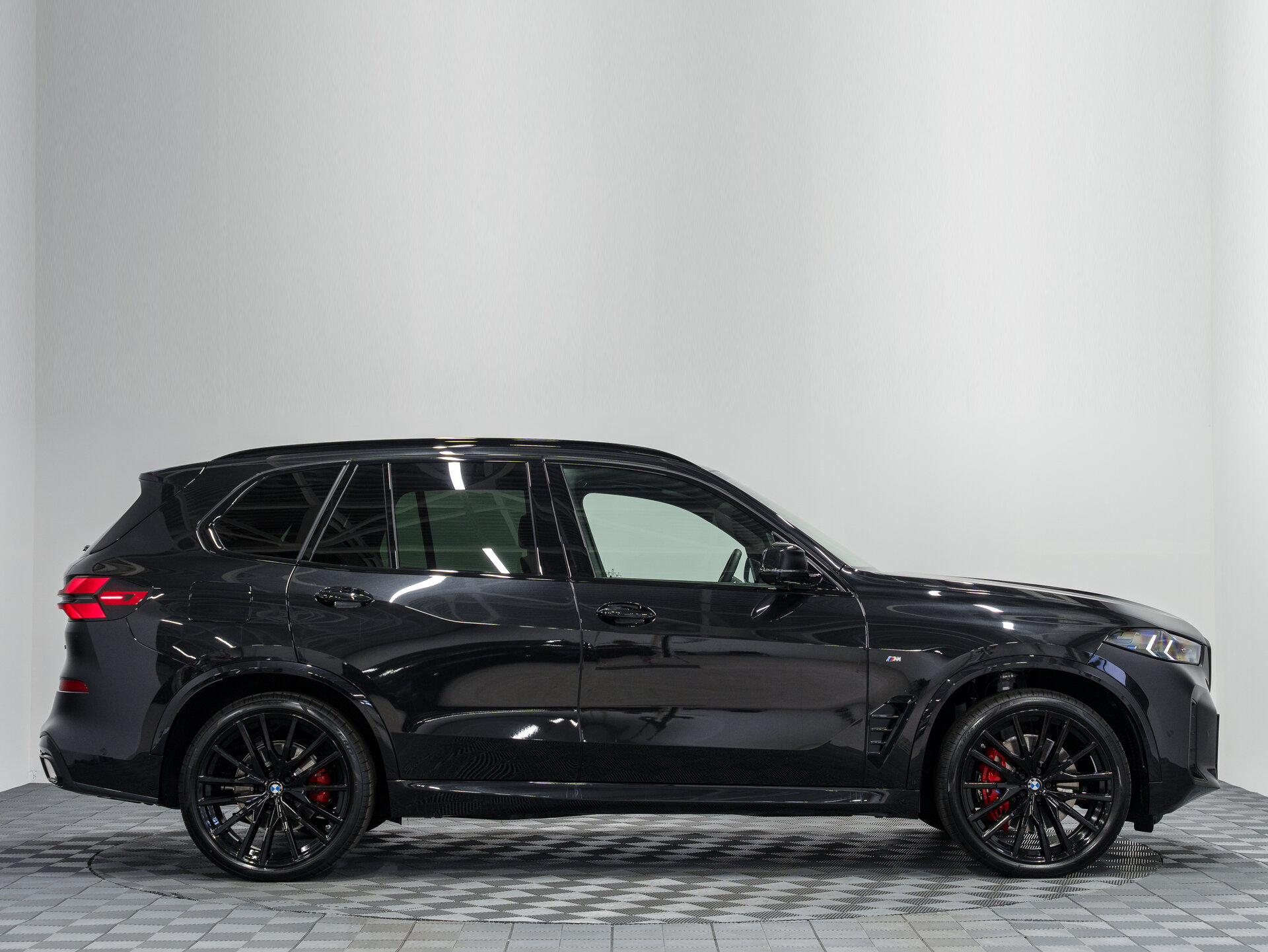 Автомобиль BMW X5 40i 3.0 AT (381 л.с.) 4WD - 6