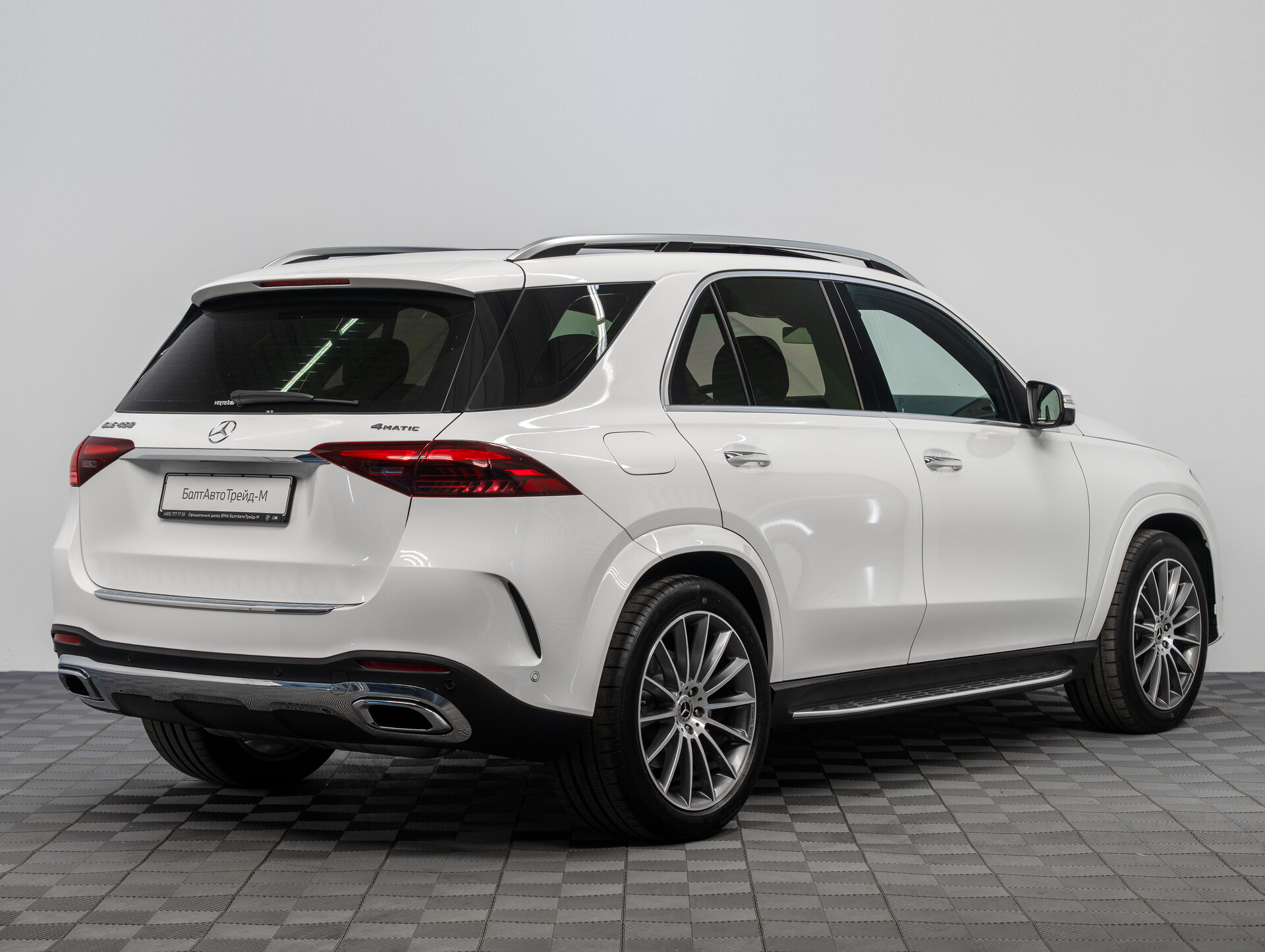 Автомобиль Mercedes-Benz GLE 450 3.0 AT (381 л.с.) 4WD - 5