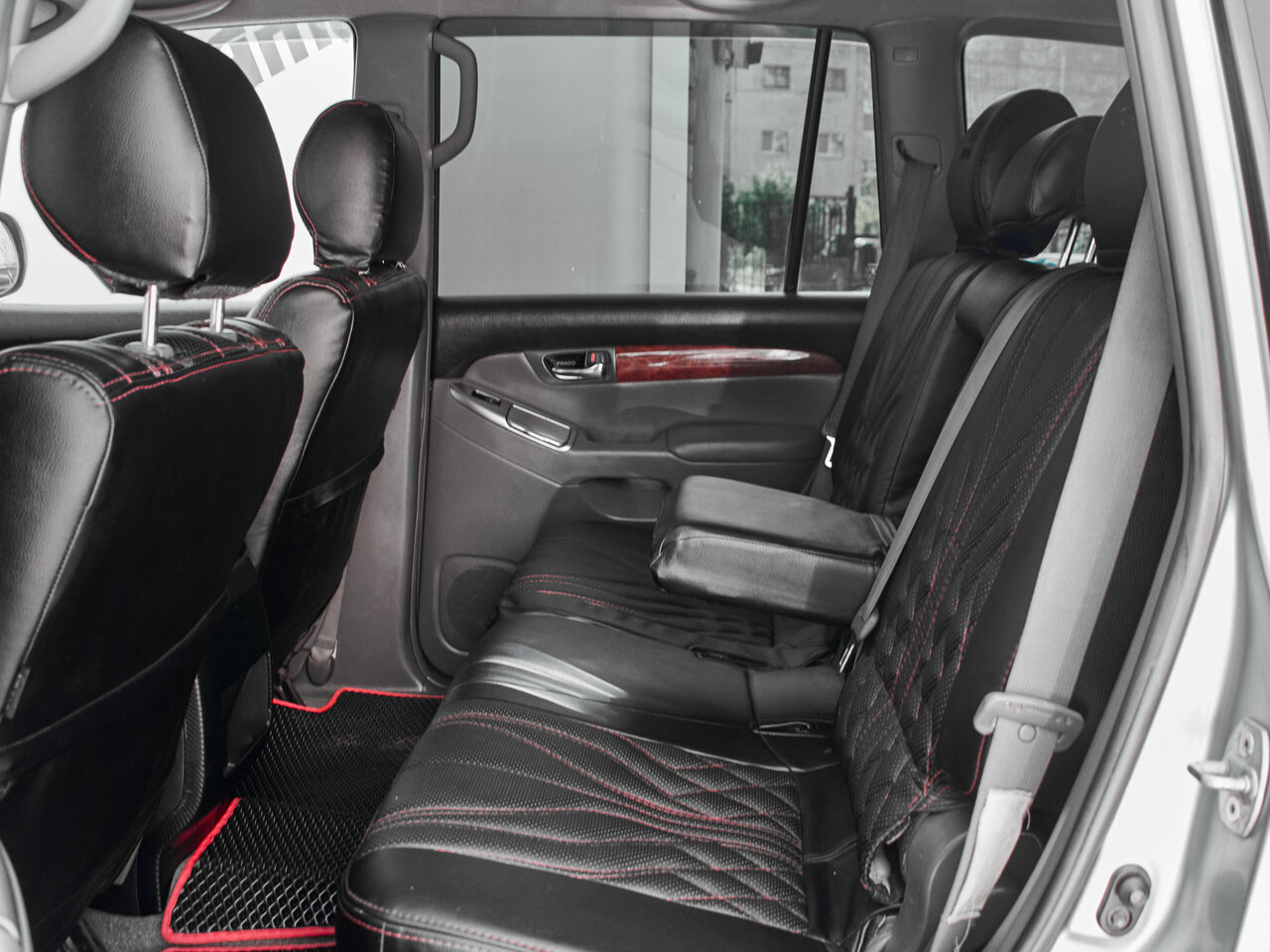 Купить Toyota Land Cruiser Prado 5-speed 4.0 AT (249 л.с.) 4WD, 2006 в Екатеренбурге