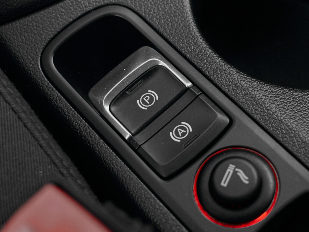 Купить Audi Q3 2.0 AMT (170 л.с.) 4WD, 2014 в Екатеренбурге