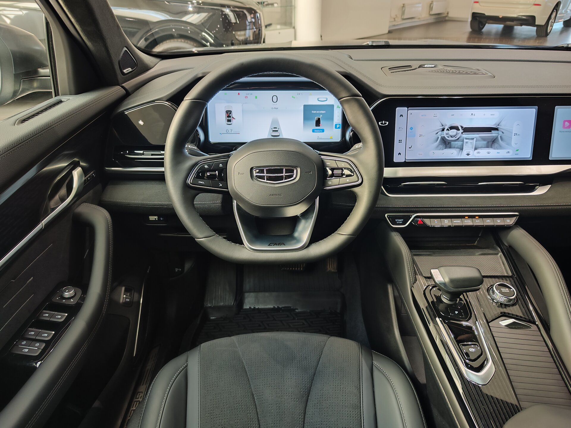 Автомобиль Geely Monjaro 2.0 AT (238 л.с.) 4WD - 18