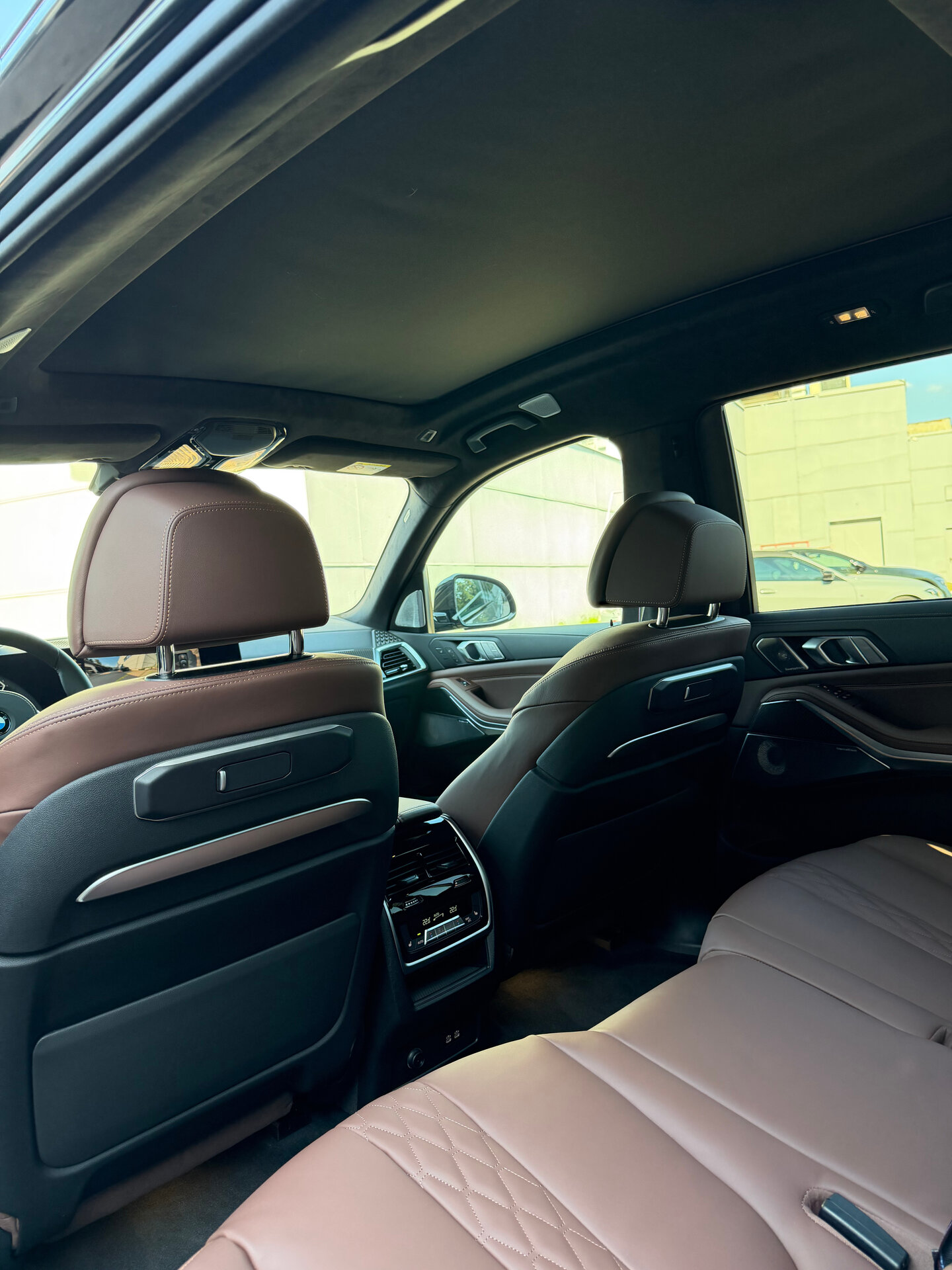 Автомобиль BMW X7 40i 3.0 AT (381 л.с.) 4WD - 8