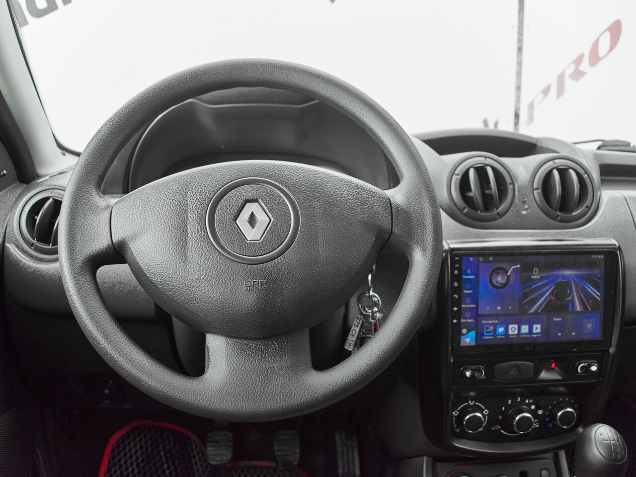Купить Renault Duster 1.6 MT (102 л.с.) 4WD, 2014 в Екатеренбурге