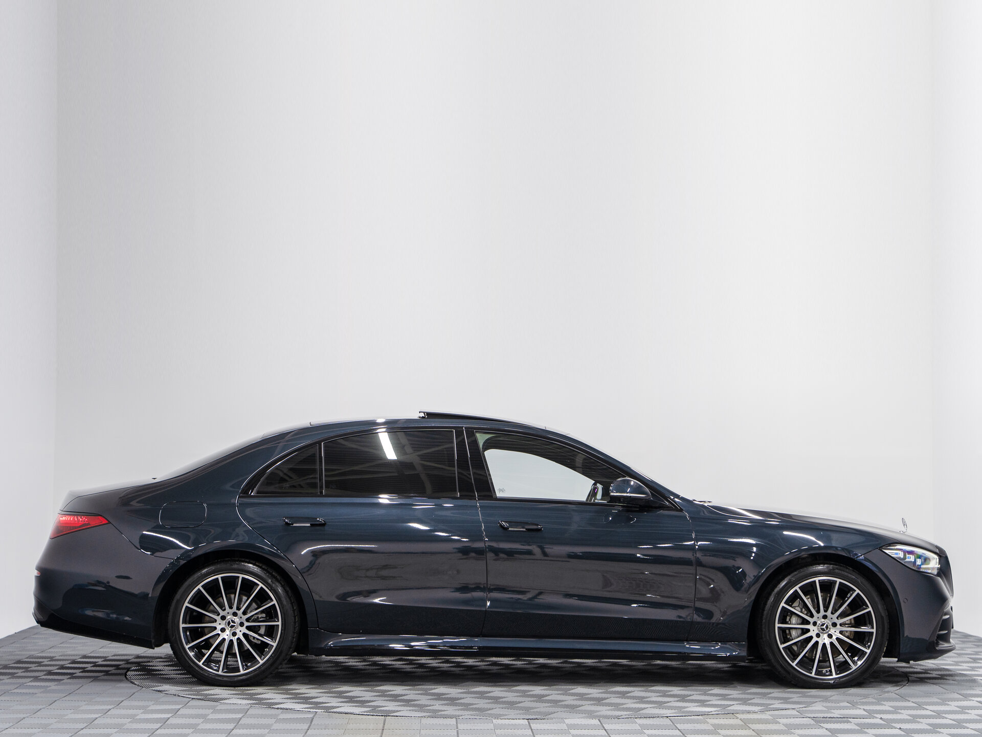 Автомобиль Mercedes-Benz S-Класс 350 d Long 4MATIC 2.9d AT (249 л.с.) 4WD - 7