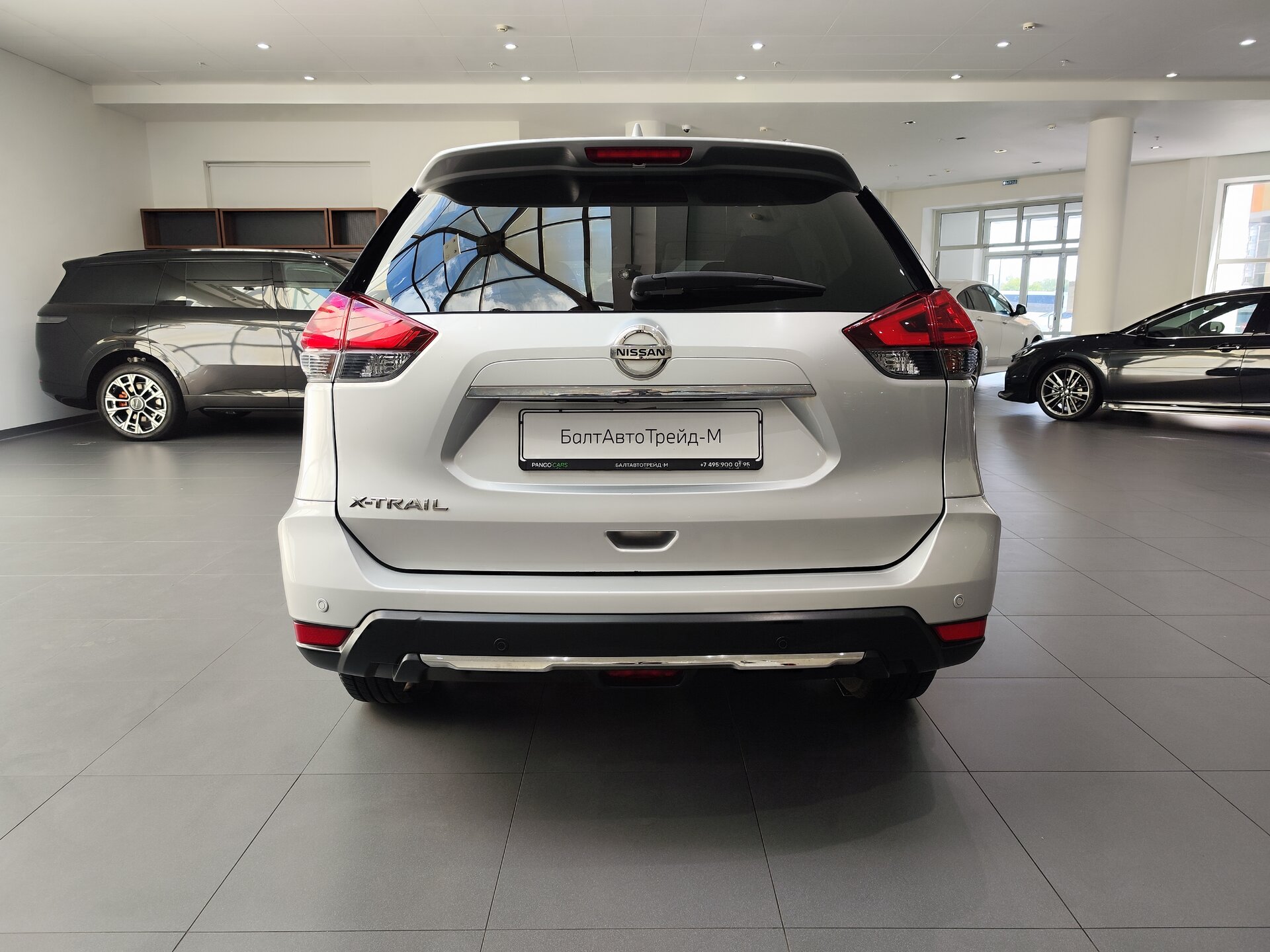 Автомобиль Nissan X-Trail 2.5 CVT (171 л.с.) 4WD - 5