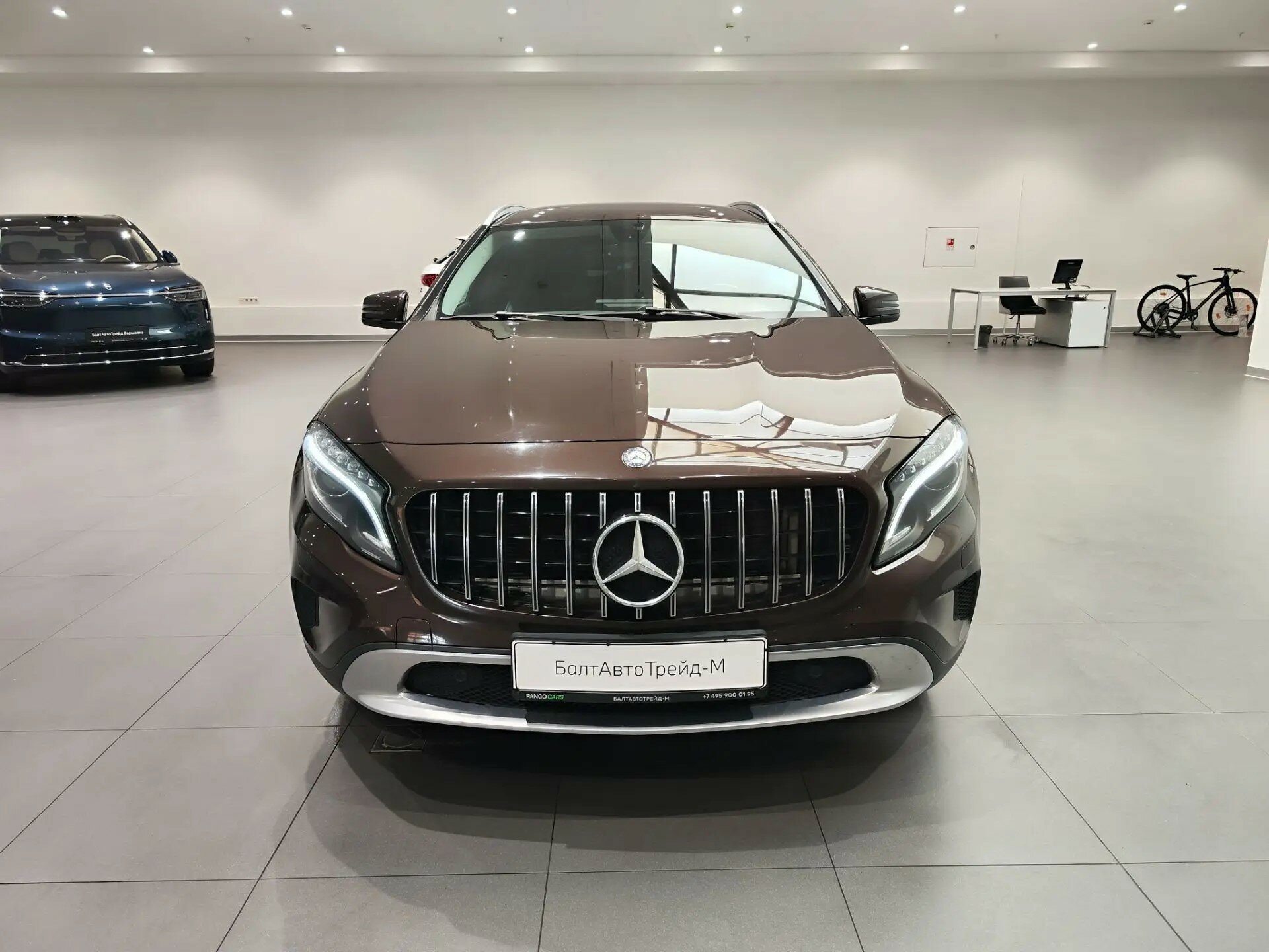 Автомобиль Mercedes-Benz GLA 200 1.6 AMT (156 л.с.) - 2