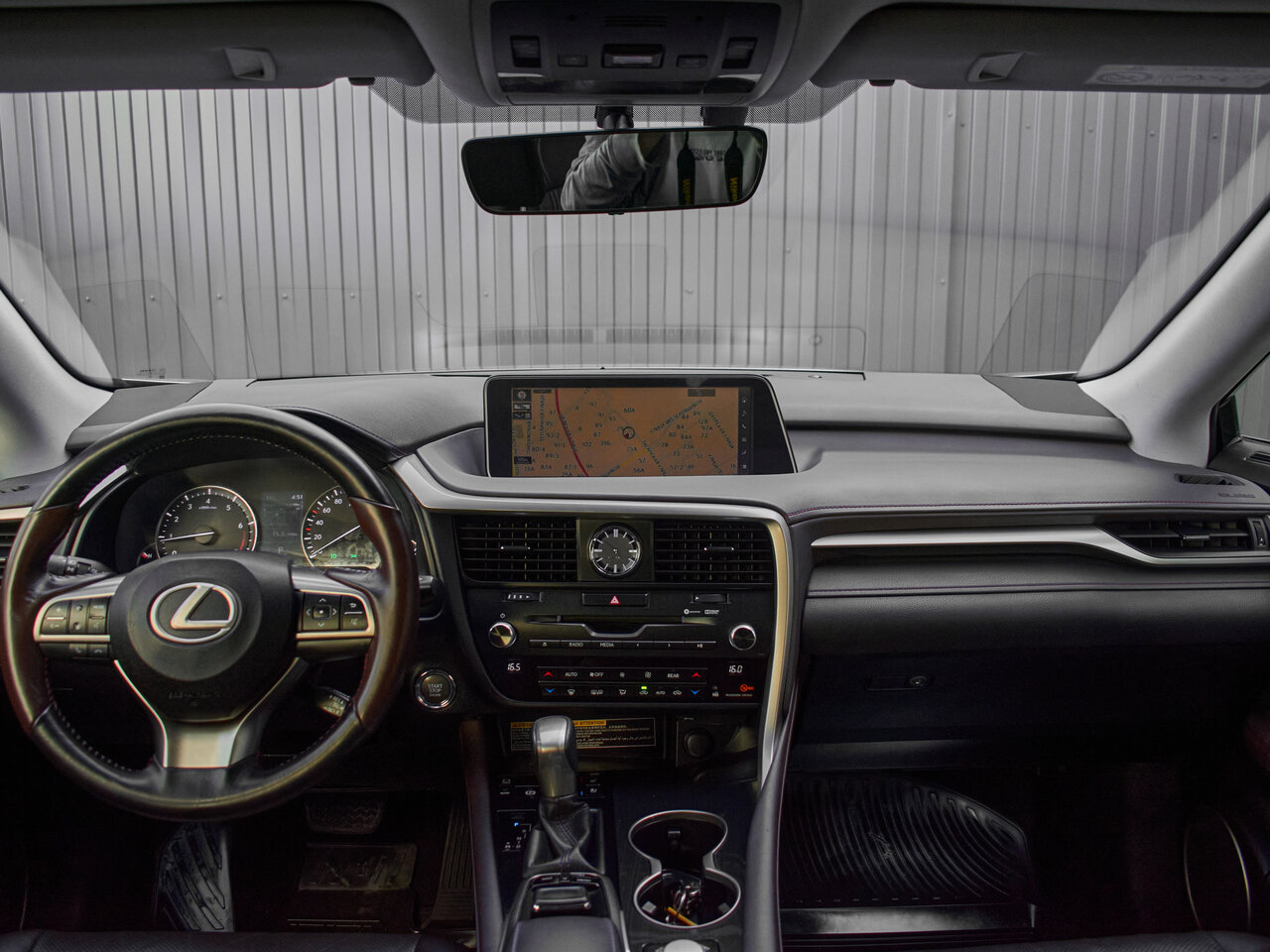 Купить Lexus RX 350L 3.5 AT (294 л.с.) 4WD, 2019 в Екатеренбурге