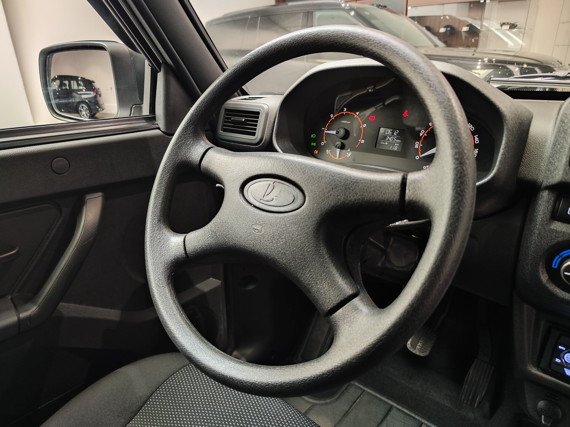 Автомобиль Lada (ВАЗ) Niva Legend 1.7 MT (83 л.с.) 4WD - 14
