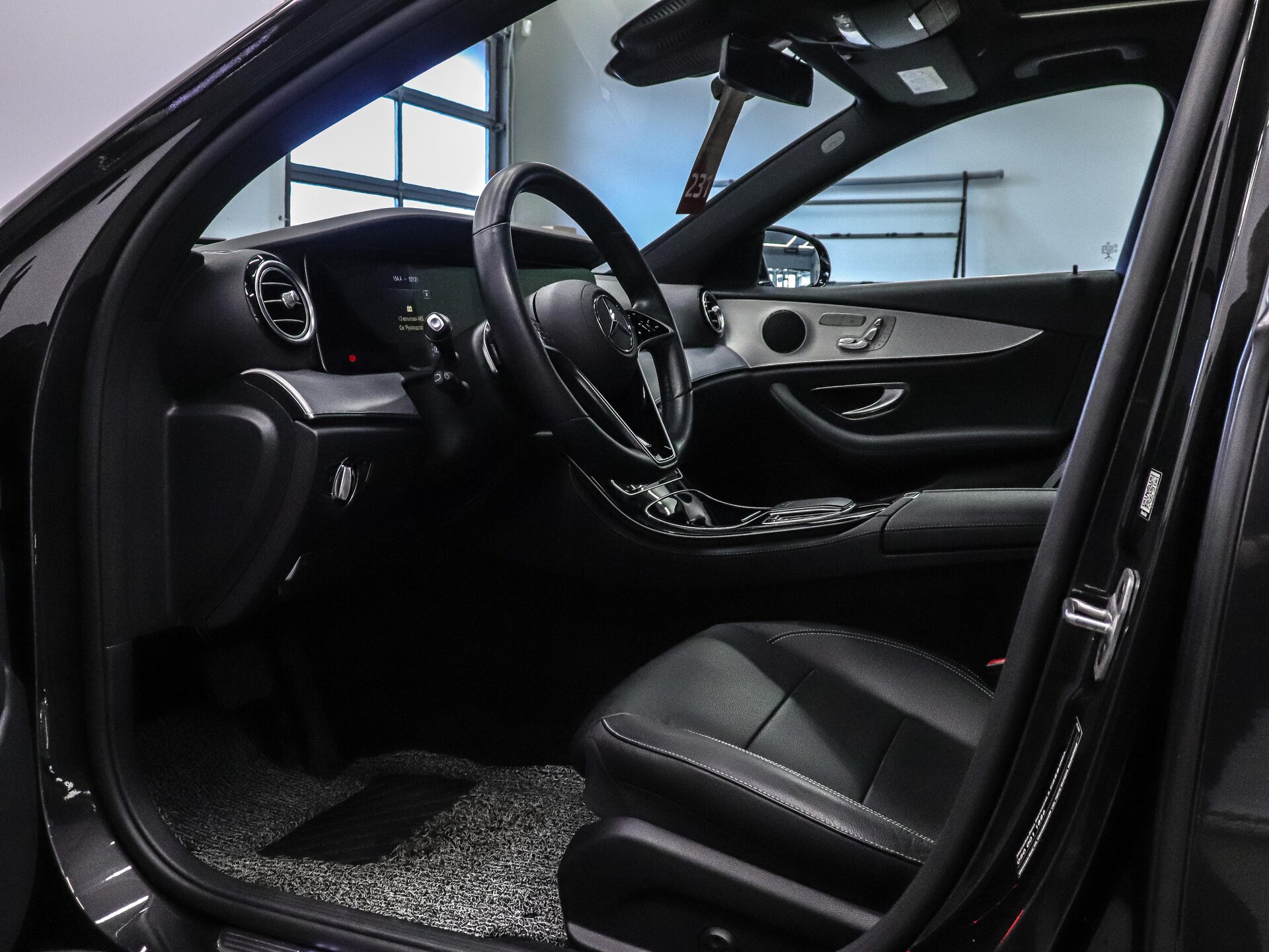 Mercedes-Benz E-Класс 2021 19