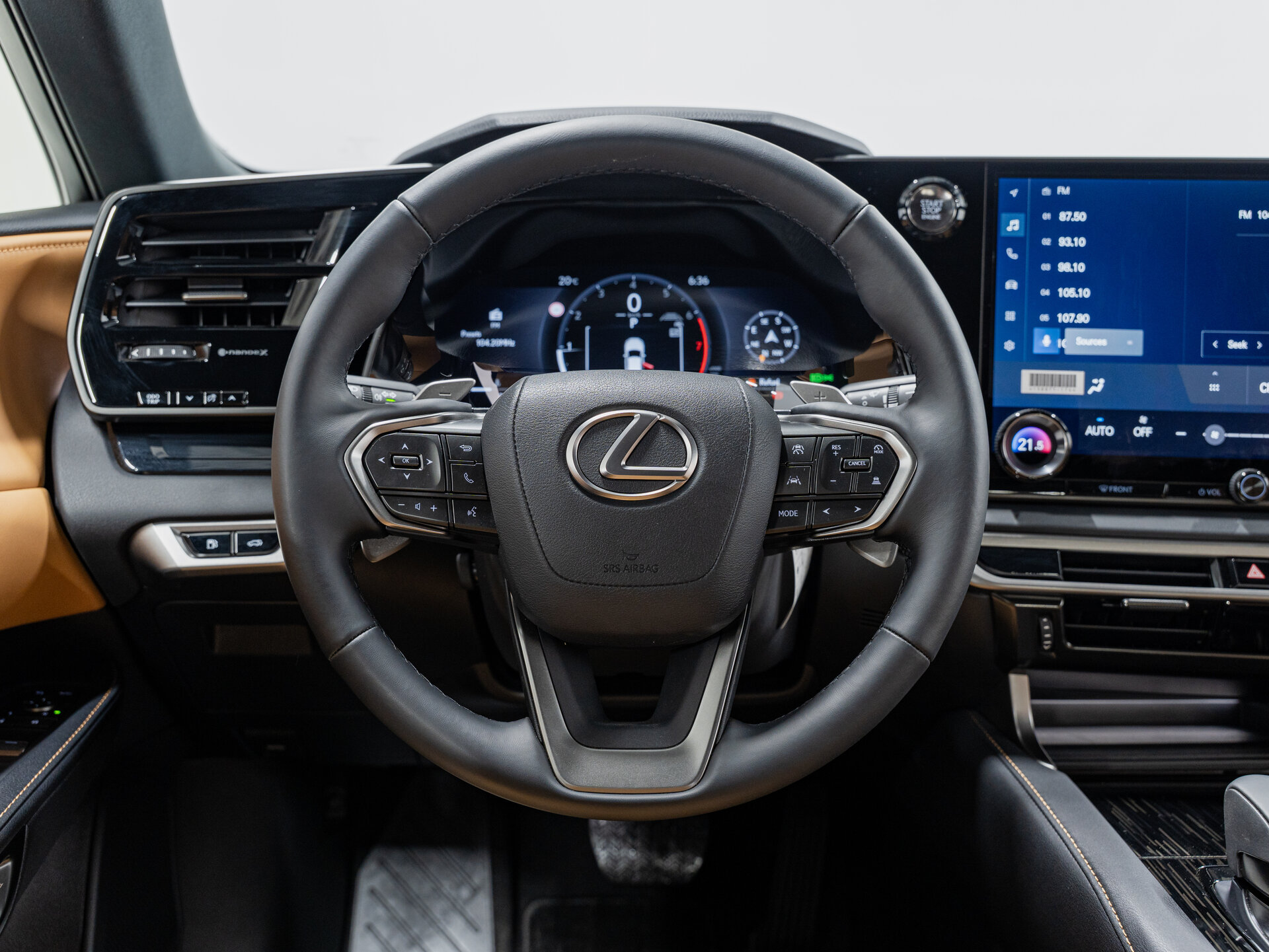 Автомобиль Lexus RX 300 2.0 AT (248 л.с.) 4WD - 17