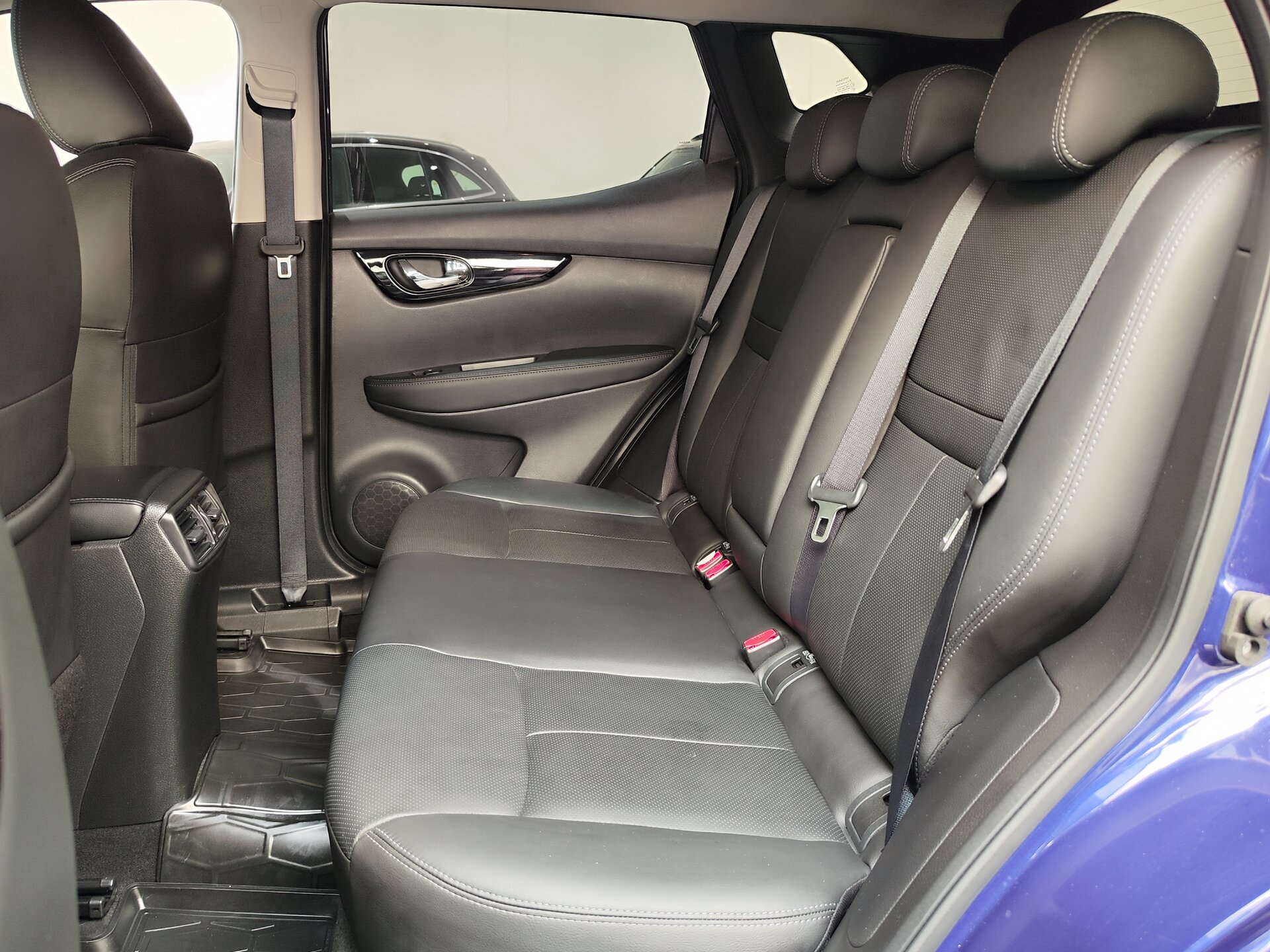 Автомобиль Nissan Qashqai 2.0 CVT (144 л.с.) 4WD - 9