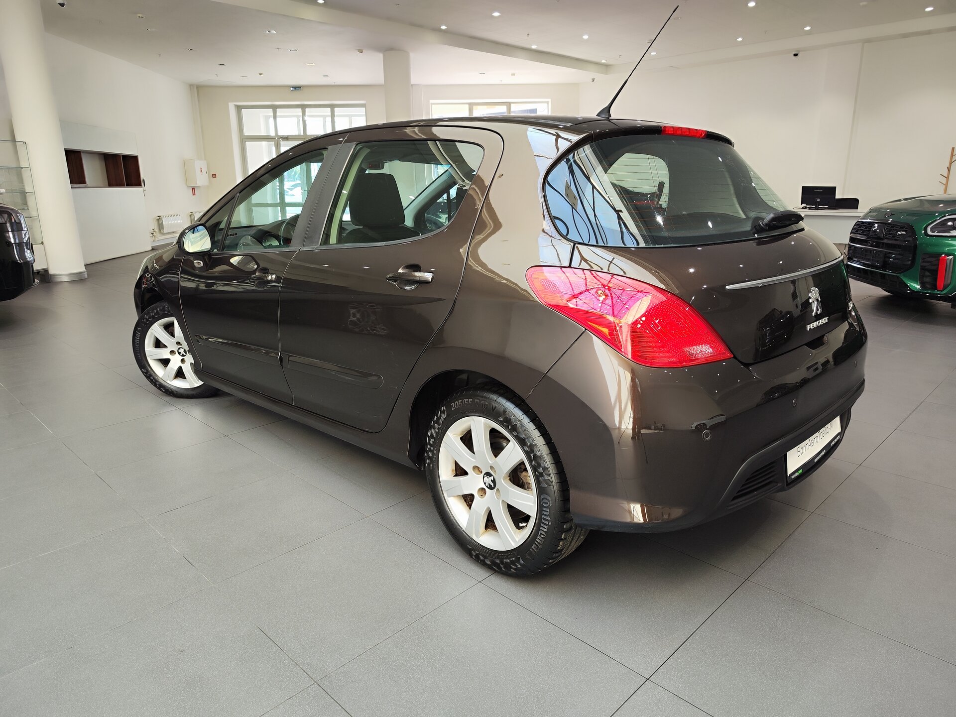Автомобиль Peugeot 308 1.6 AT (120 л.с.) - 6